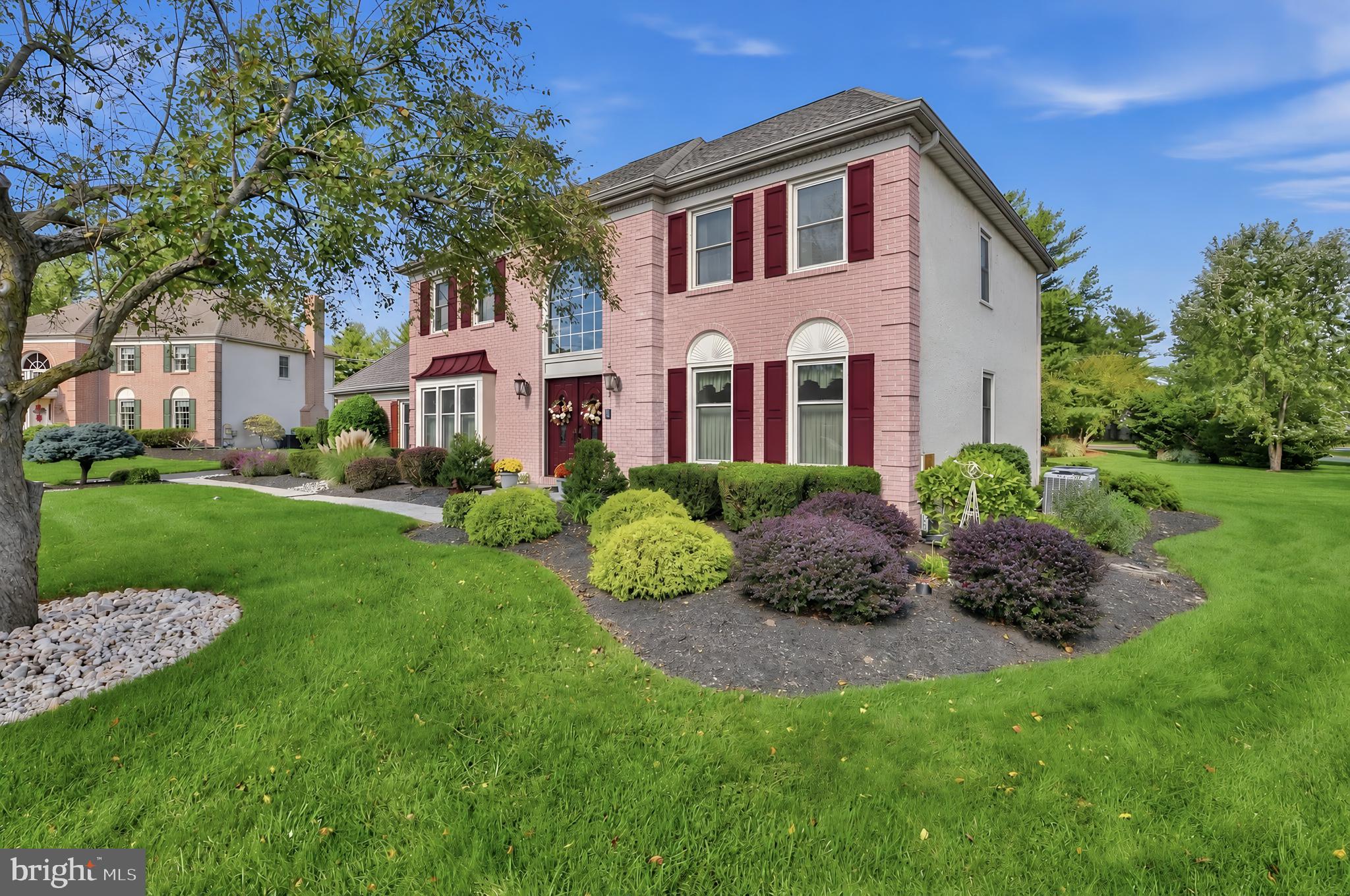 700 Fox Hollow Dr, Hadley, PA 19067 photo