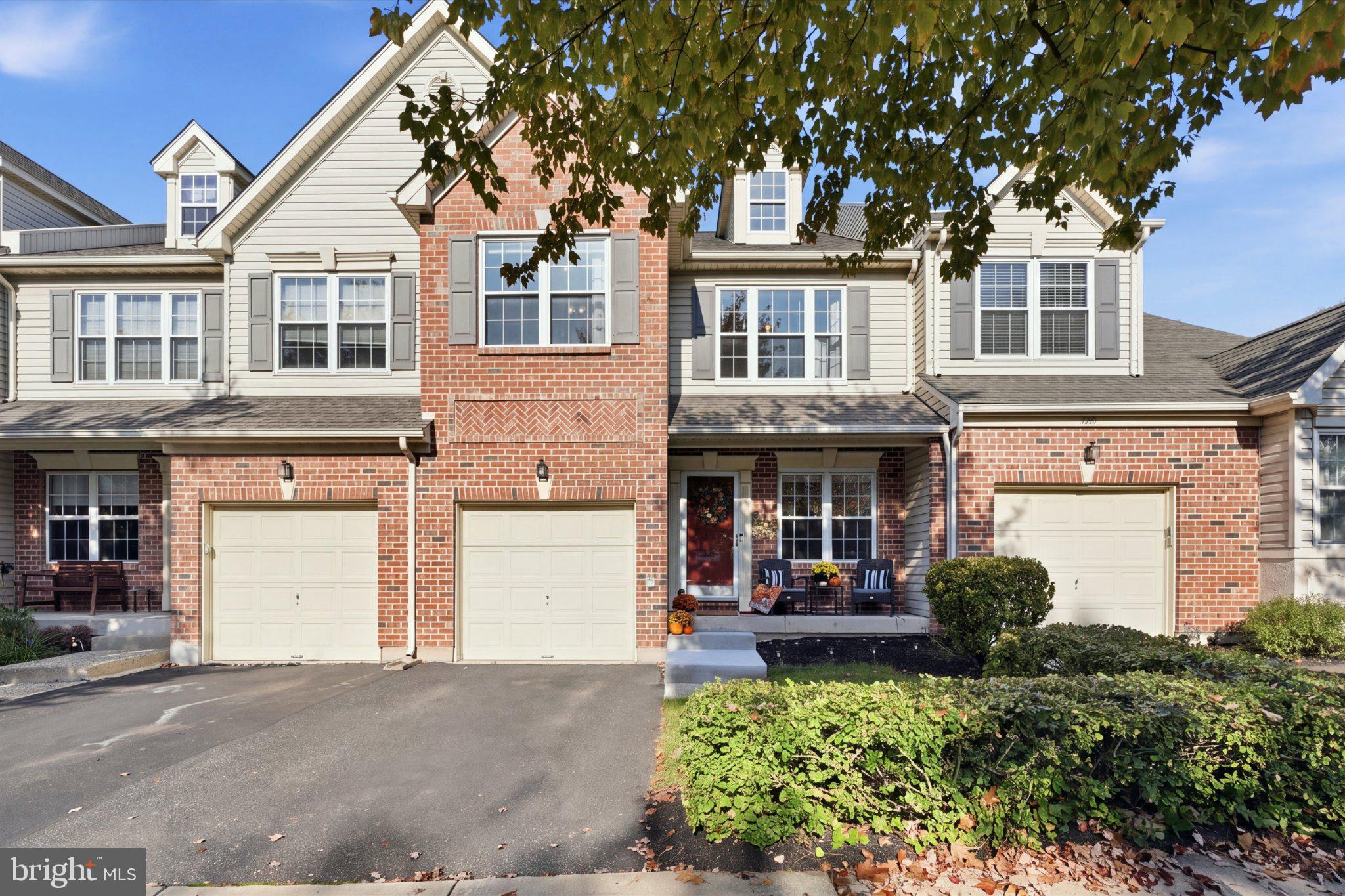108 Williamsburg Way, Lansdale, PA 19446 photo