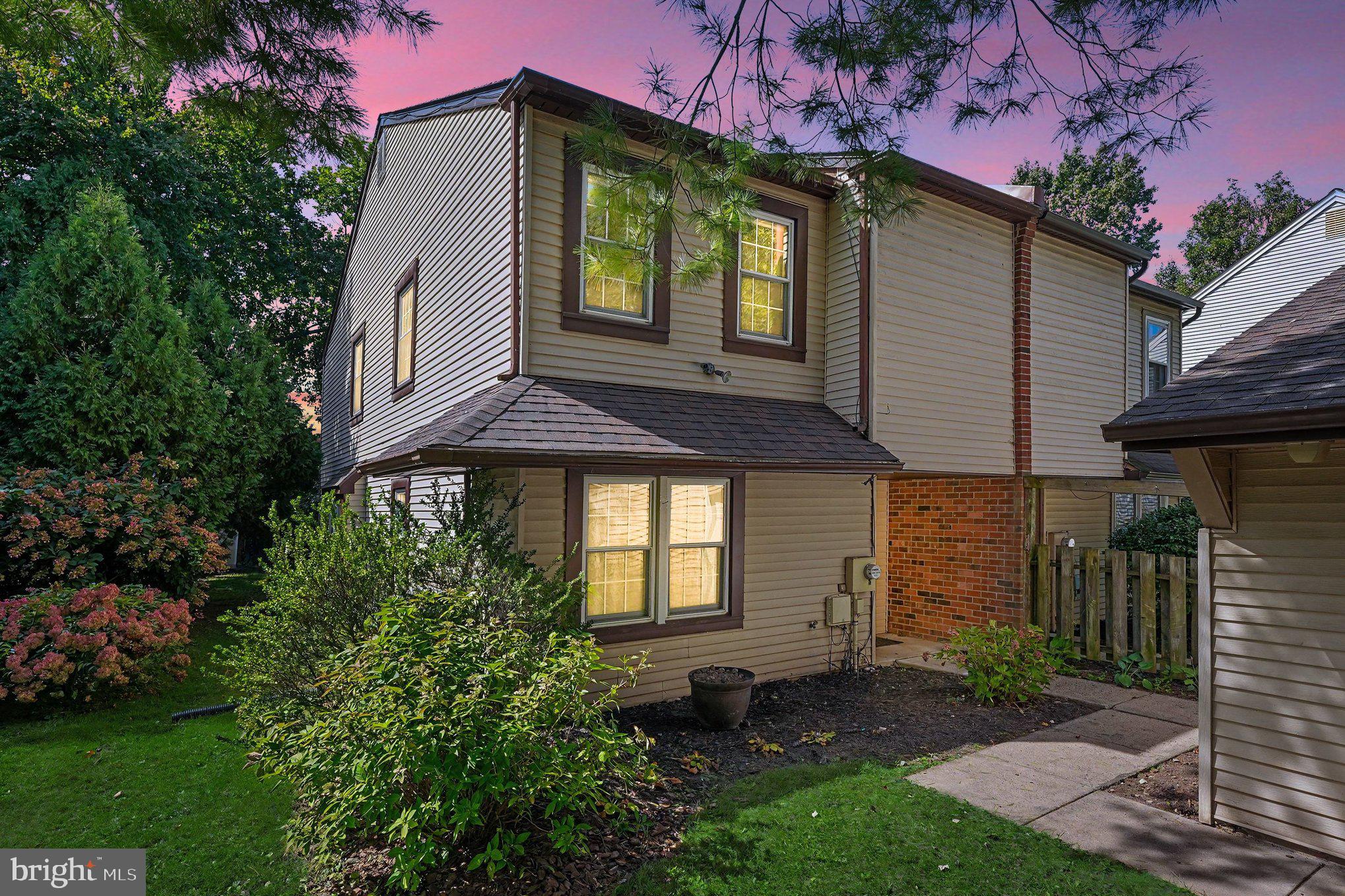 42 Stacey Dr, Doylestown, PA 18901 photo