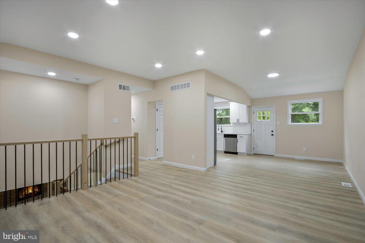 470 E Taunton Ave, West Berlin, NJ 08091 photo