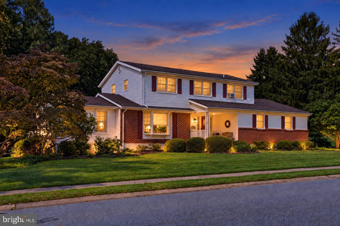 821 Country Club Dr, Newark, DE 19711