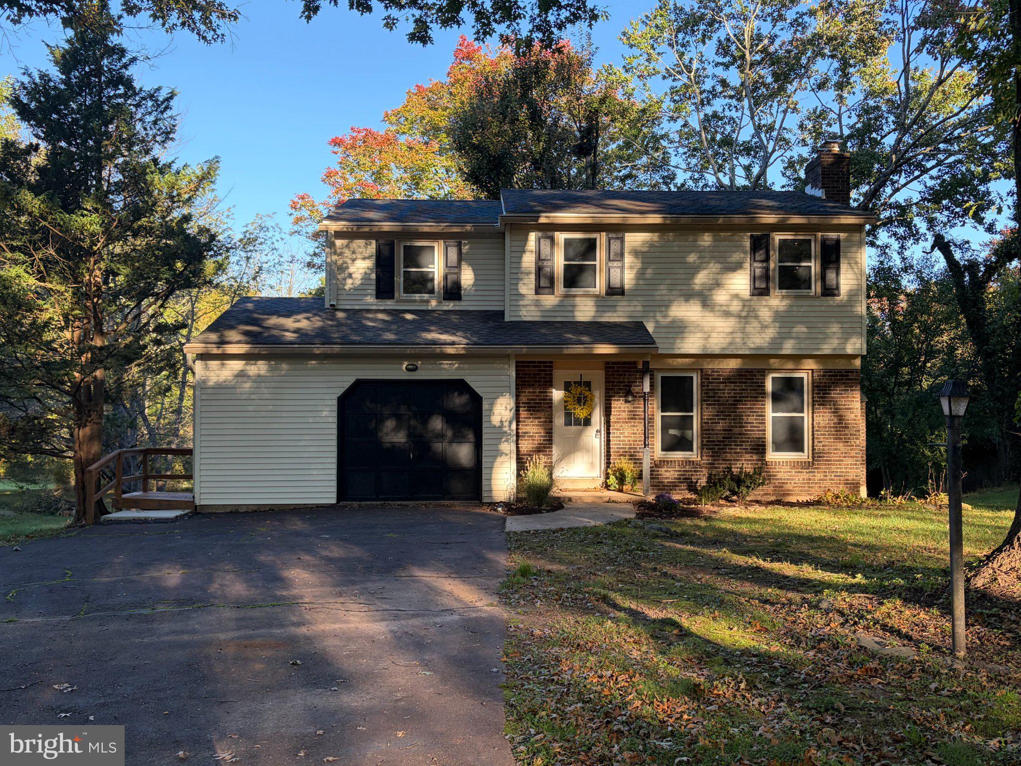 329 Thistle Ln, Perkasie, PA 18944