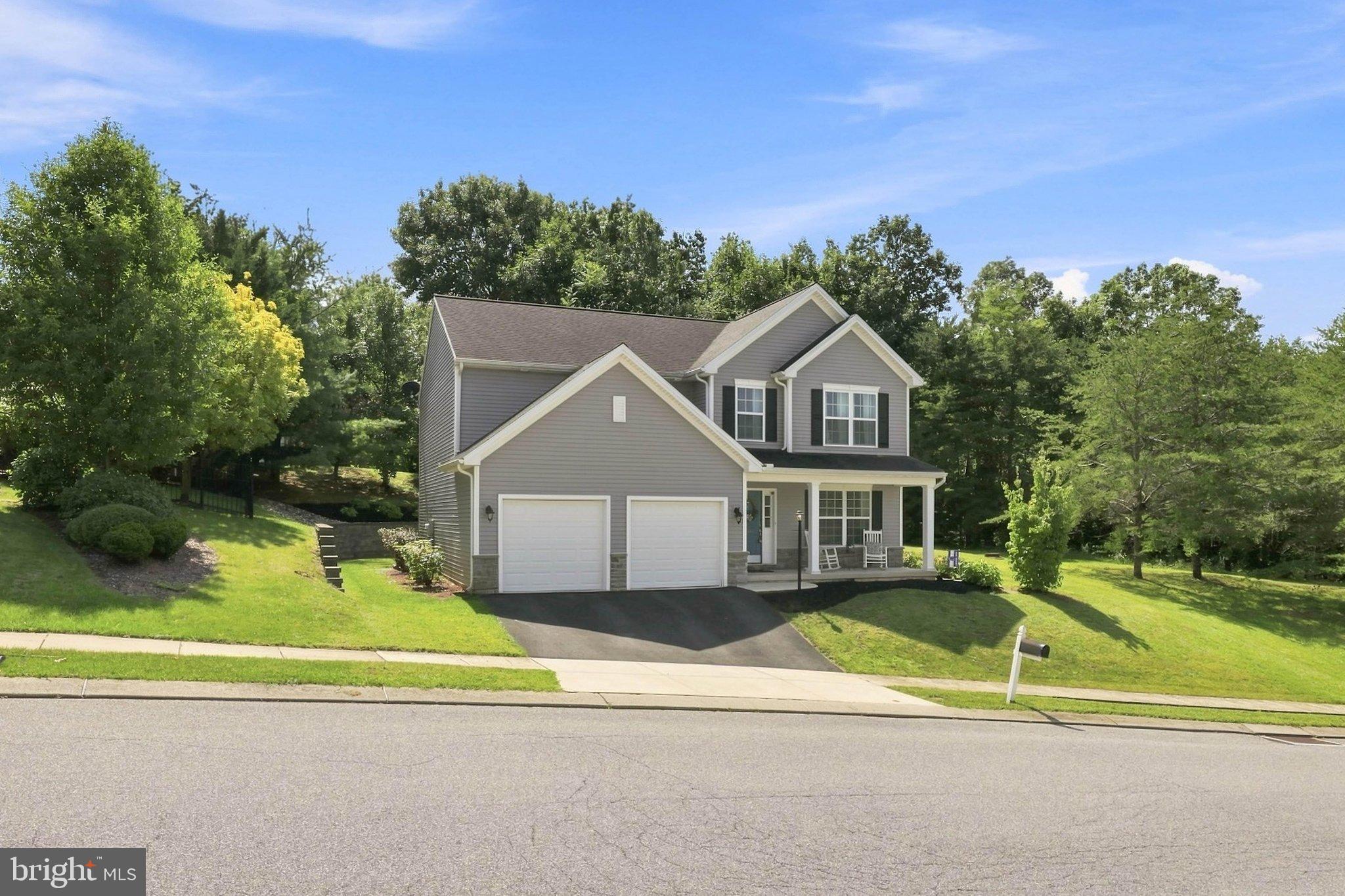 30 Scarlet Oak Dr, Etters, PA 17319 photo