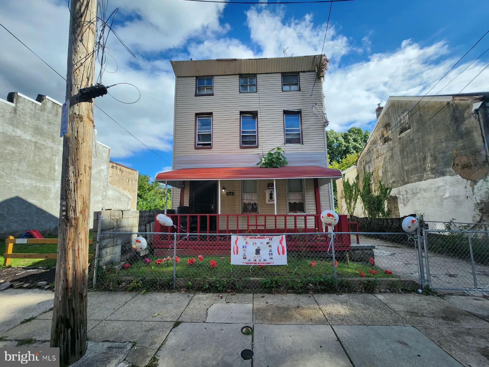 214 Haines St, Philadelphia, PA 19144