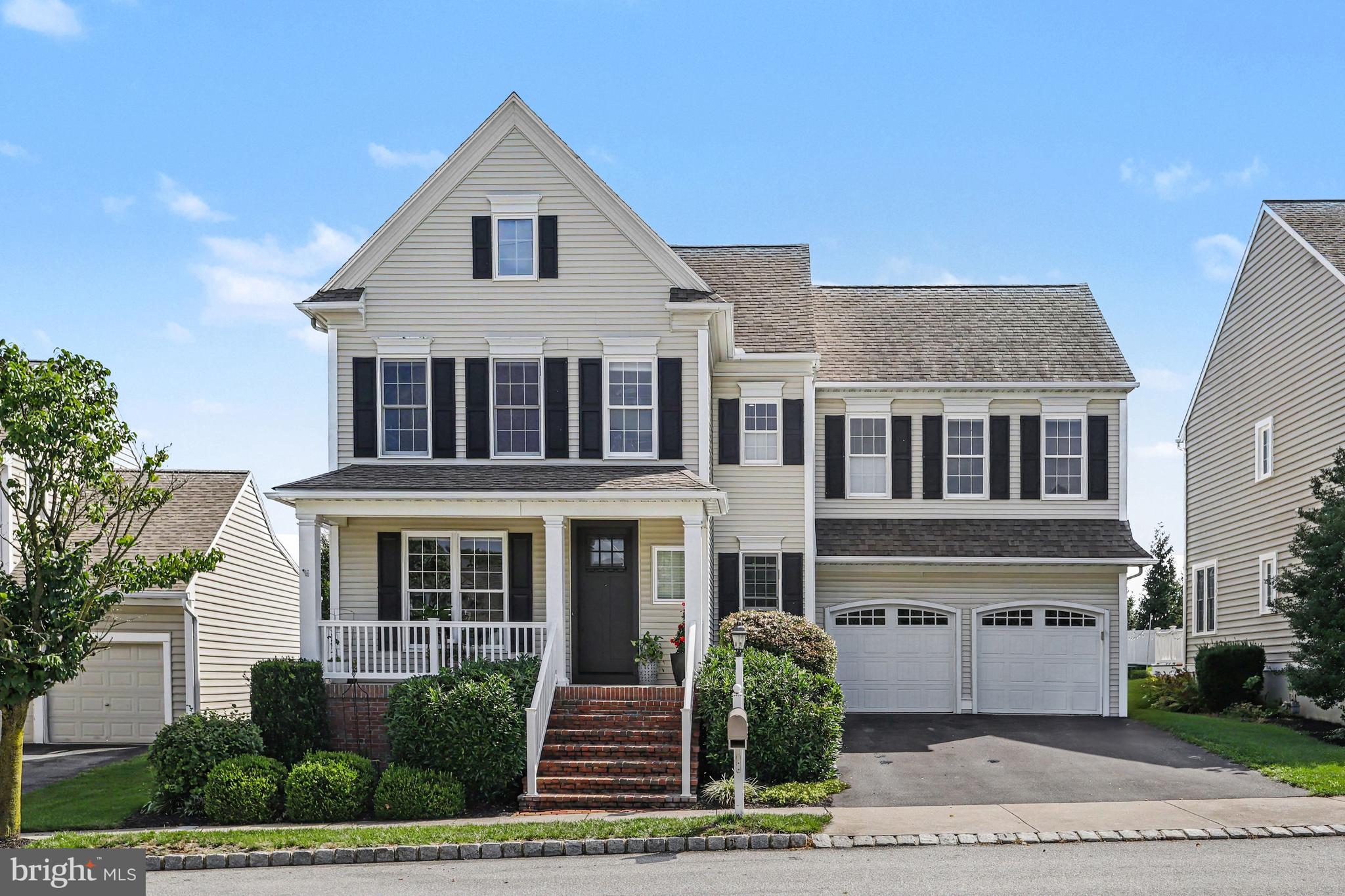 7 Thistle Grn, Lancaster, PA 17602