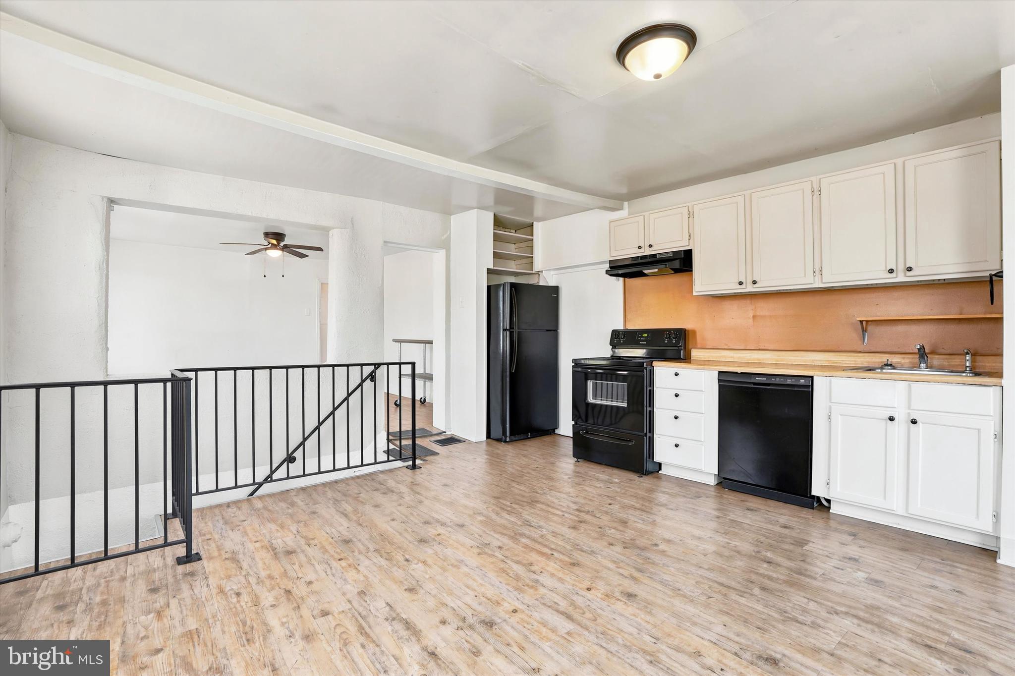 742 N 37th St, Philadelphia, PA 19104 photo