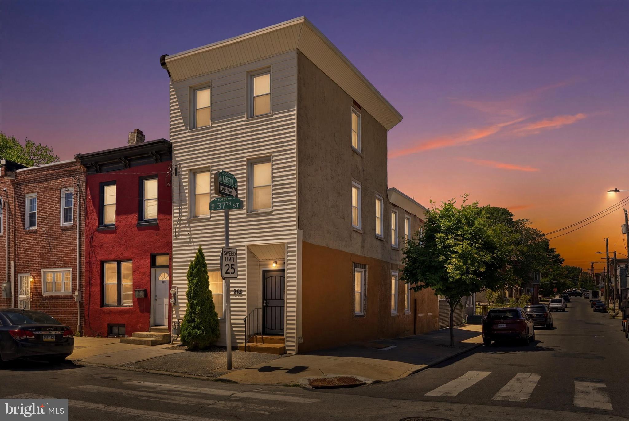 742 N 37th St, Philadelphia, PA 19104 photo