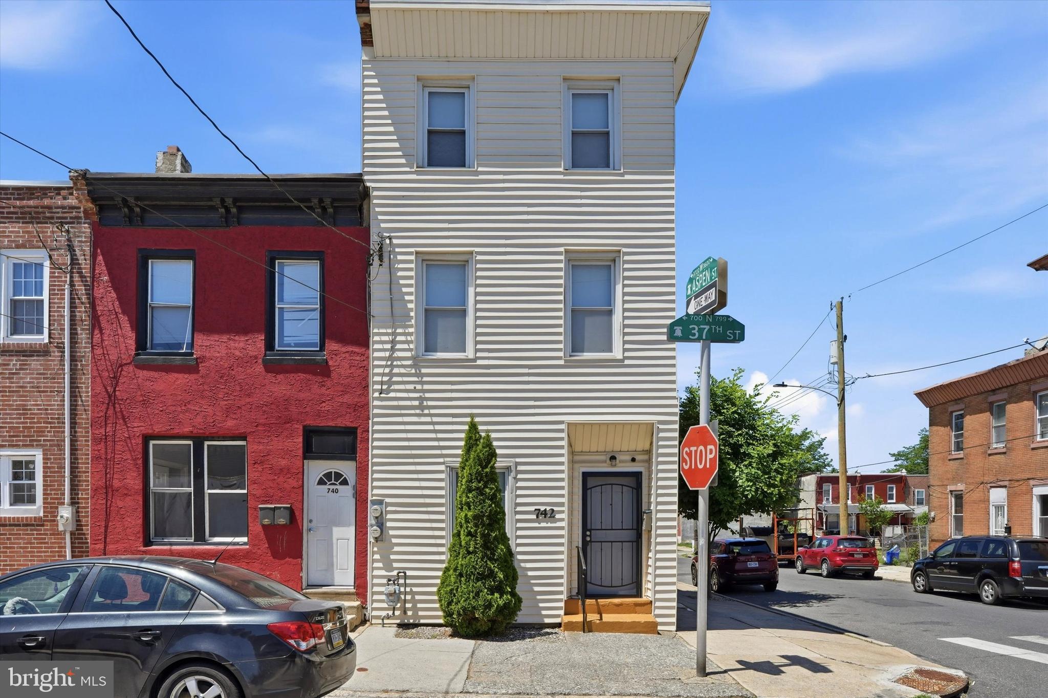 742 N 37th St, Philadelphia, PA 19104 photo