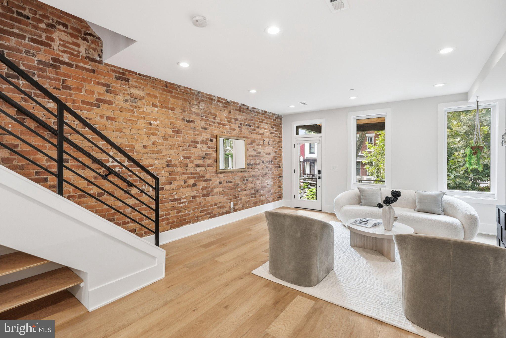 623 Columbia Rd, Washington, DC 20001 photo
