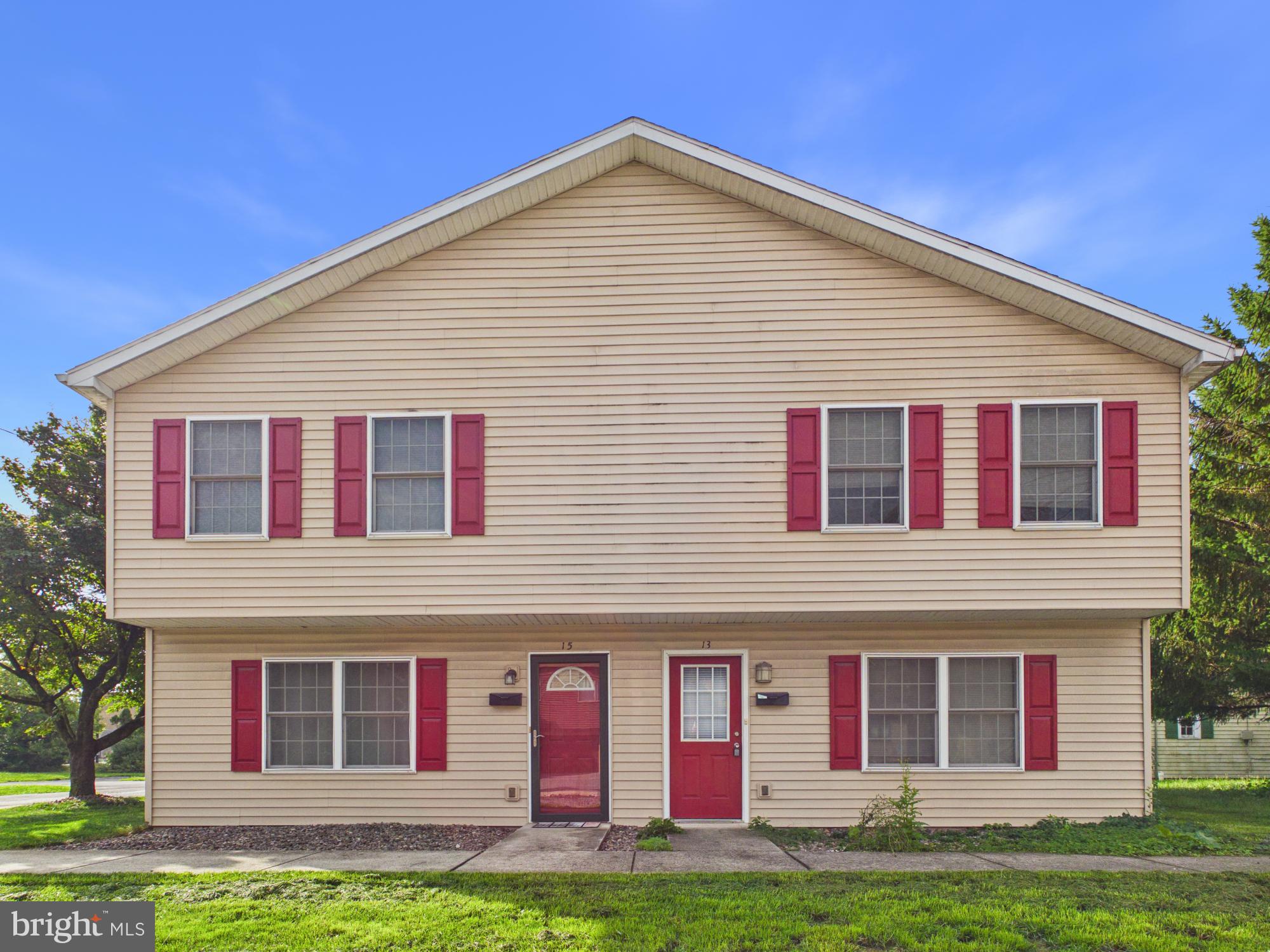 15 Chestnut St, Mechanicsburg, PA 17055