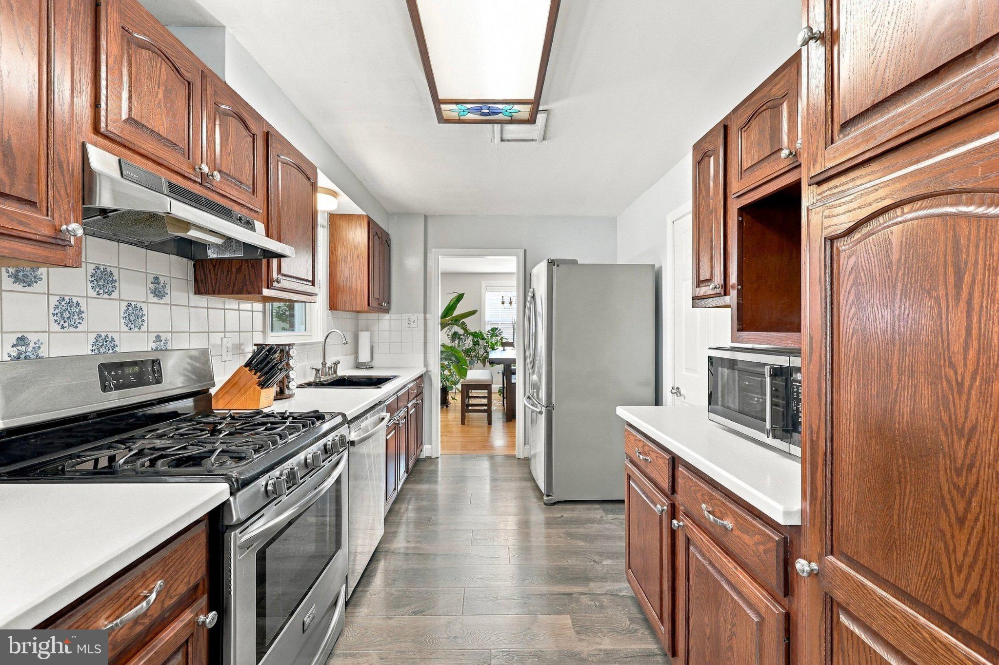 27 Dewey Rd, Cheltenham, PA 19012 photo
