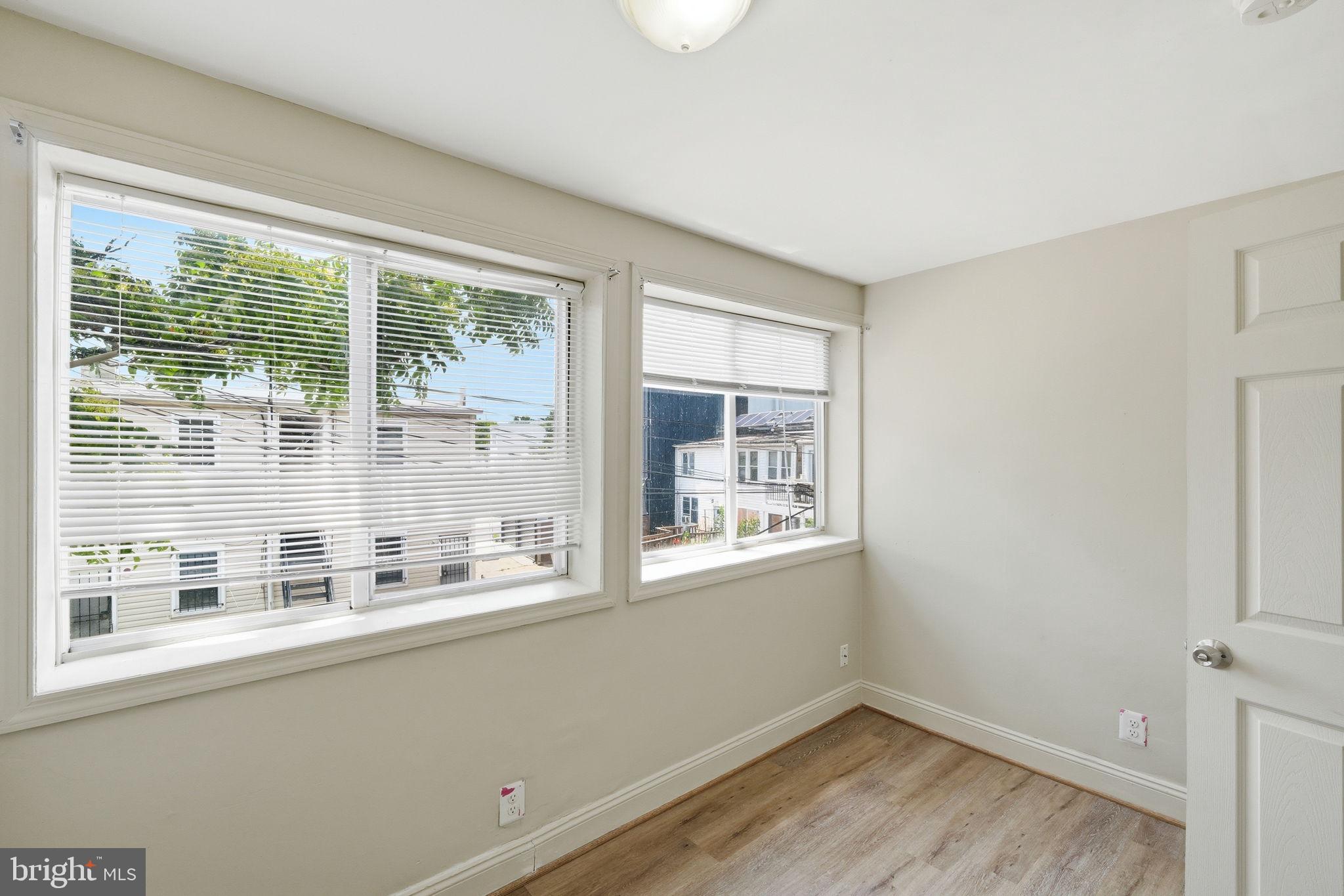 1103 Queen St, Washington, DC 20002 photo