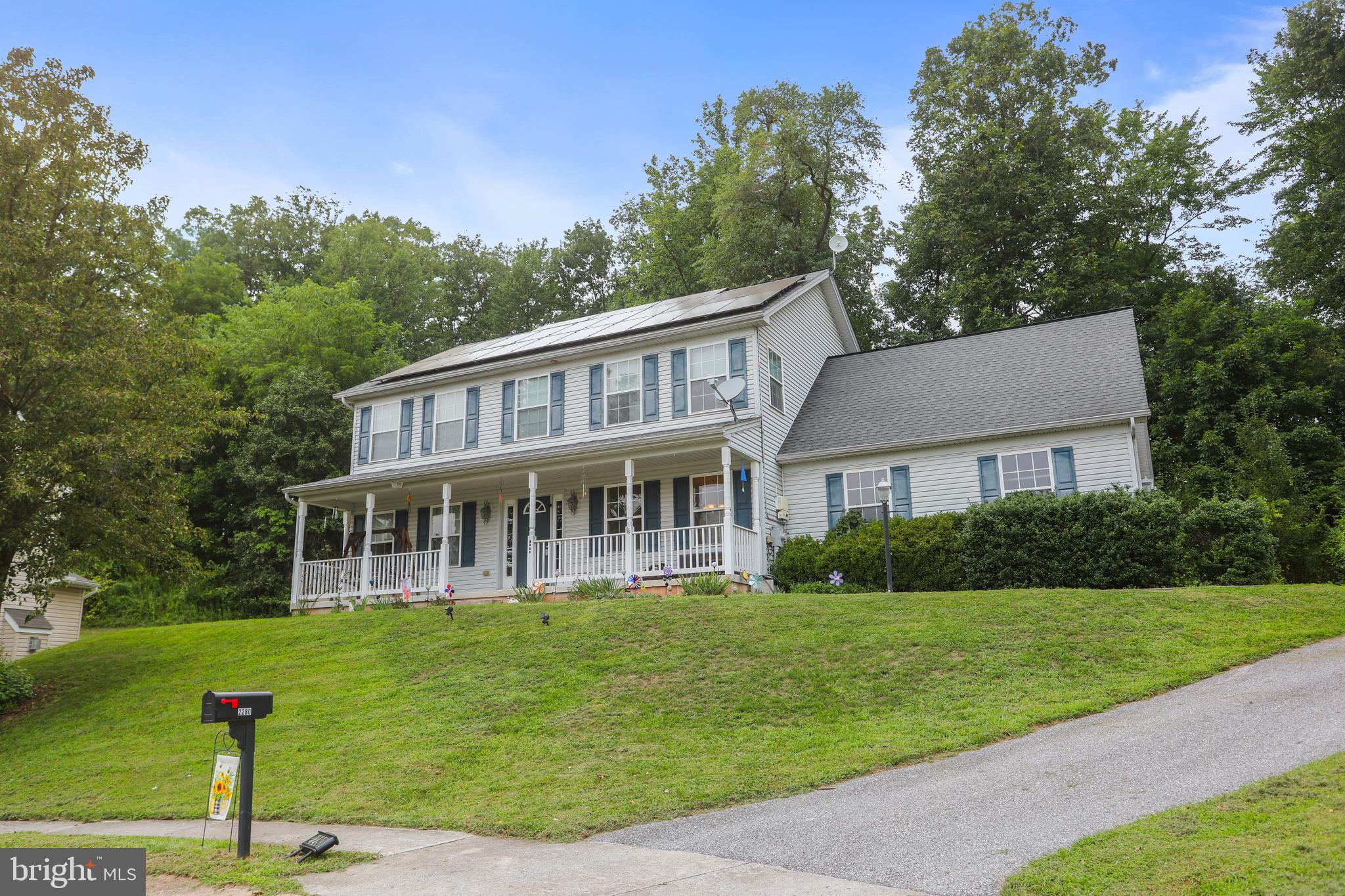 2280 Trotter Ridge Ct, York, PA 17408