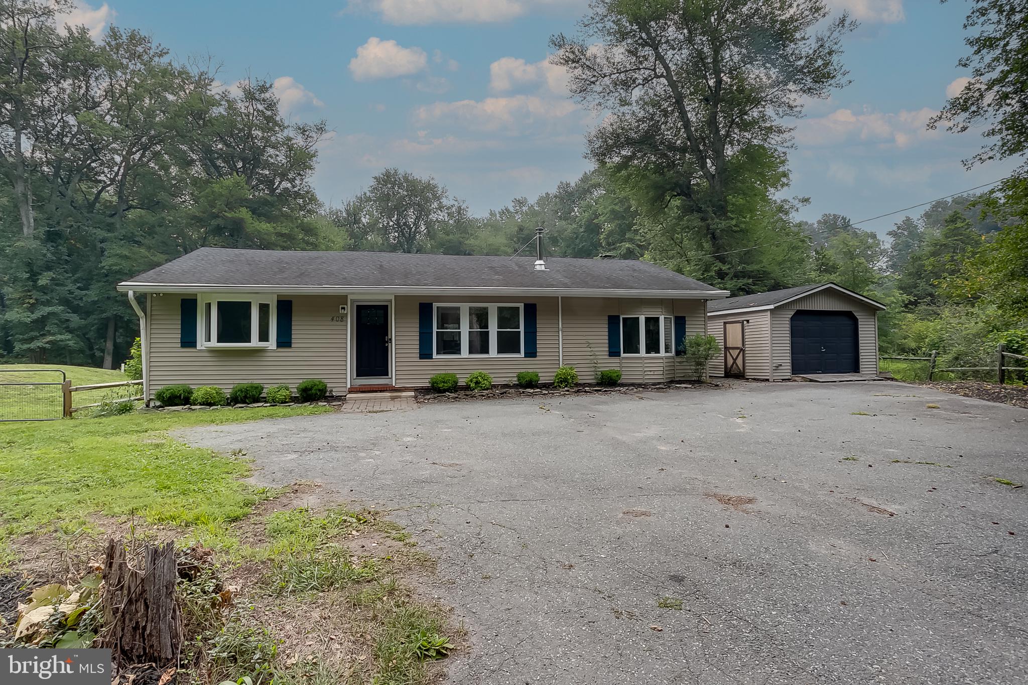 408 Burrs Mill Rd, Southampton, NJ 08088 photo