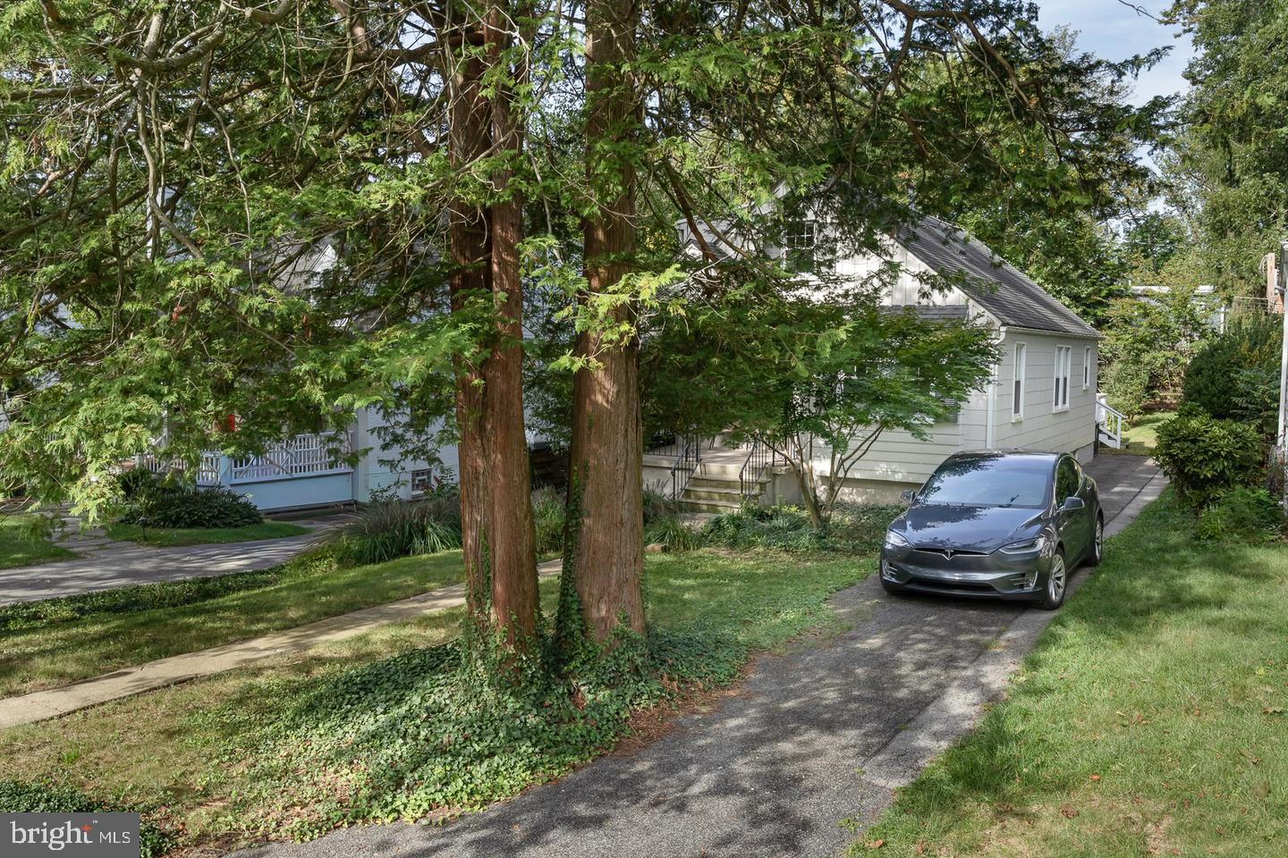571 Woodbine Ave, Baltimore, MD 21204 photo