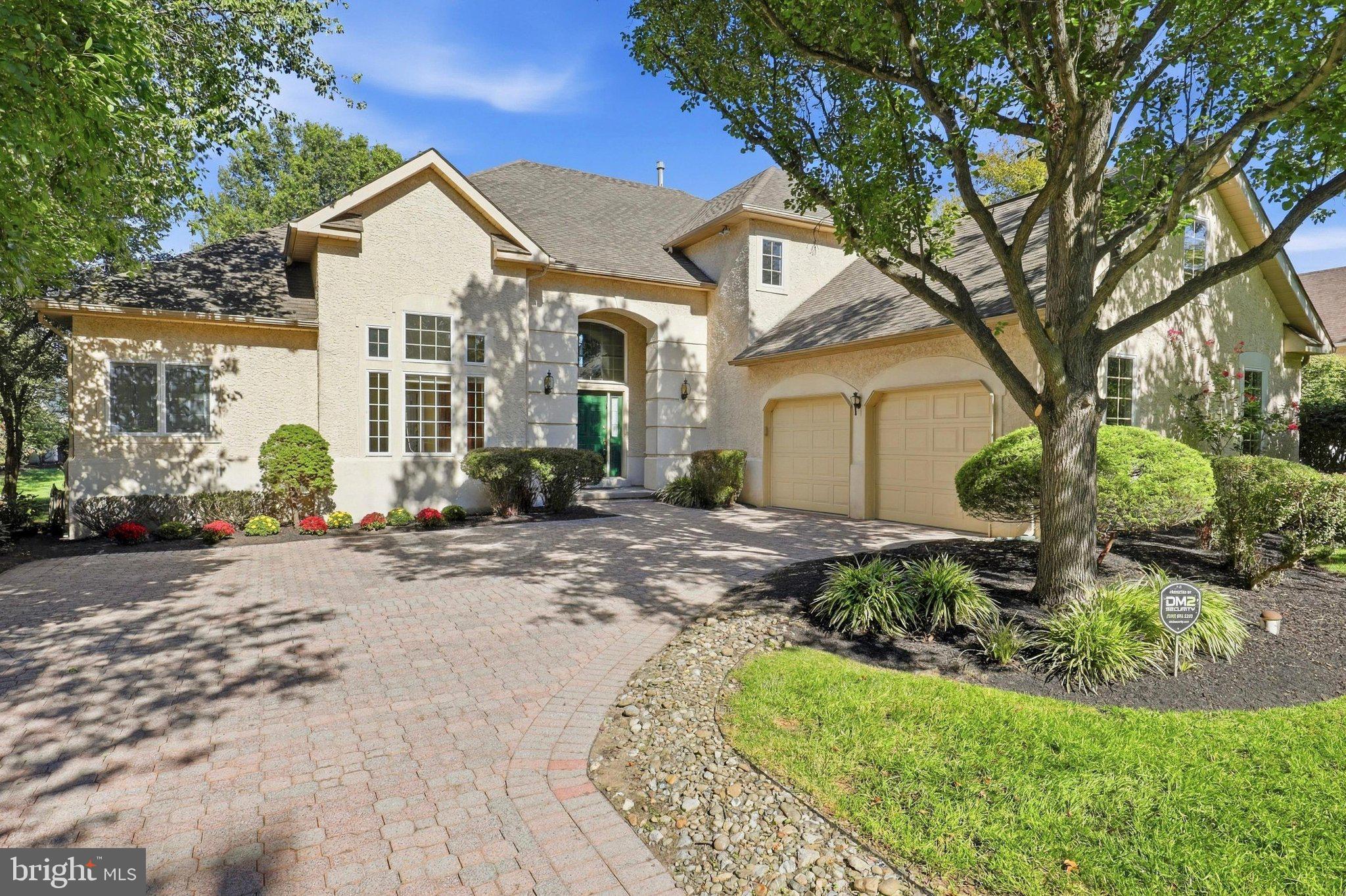 121 Inverness Dr, Blue Bell, PA 19422
