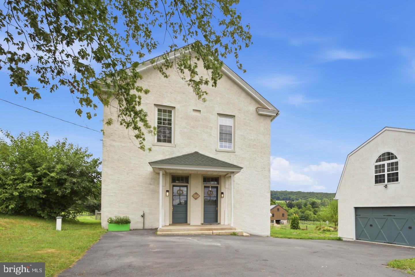 845 White School Rd, Honey Brook, PA 19344 photo