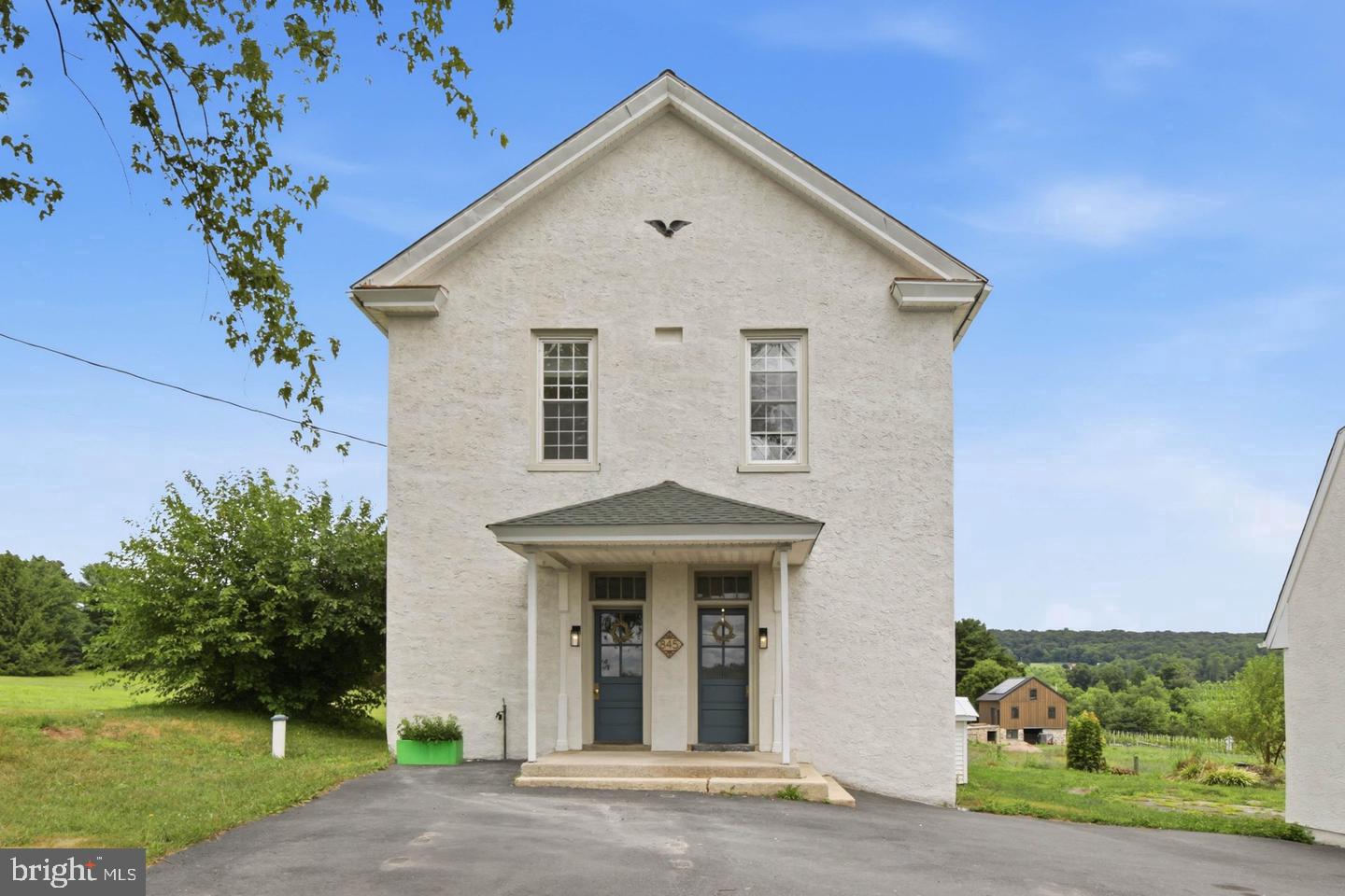 845 White School Rd, Honey Brook, PA 19344 photo