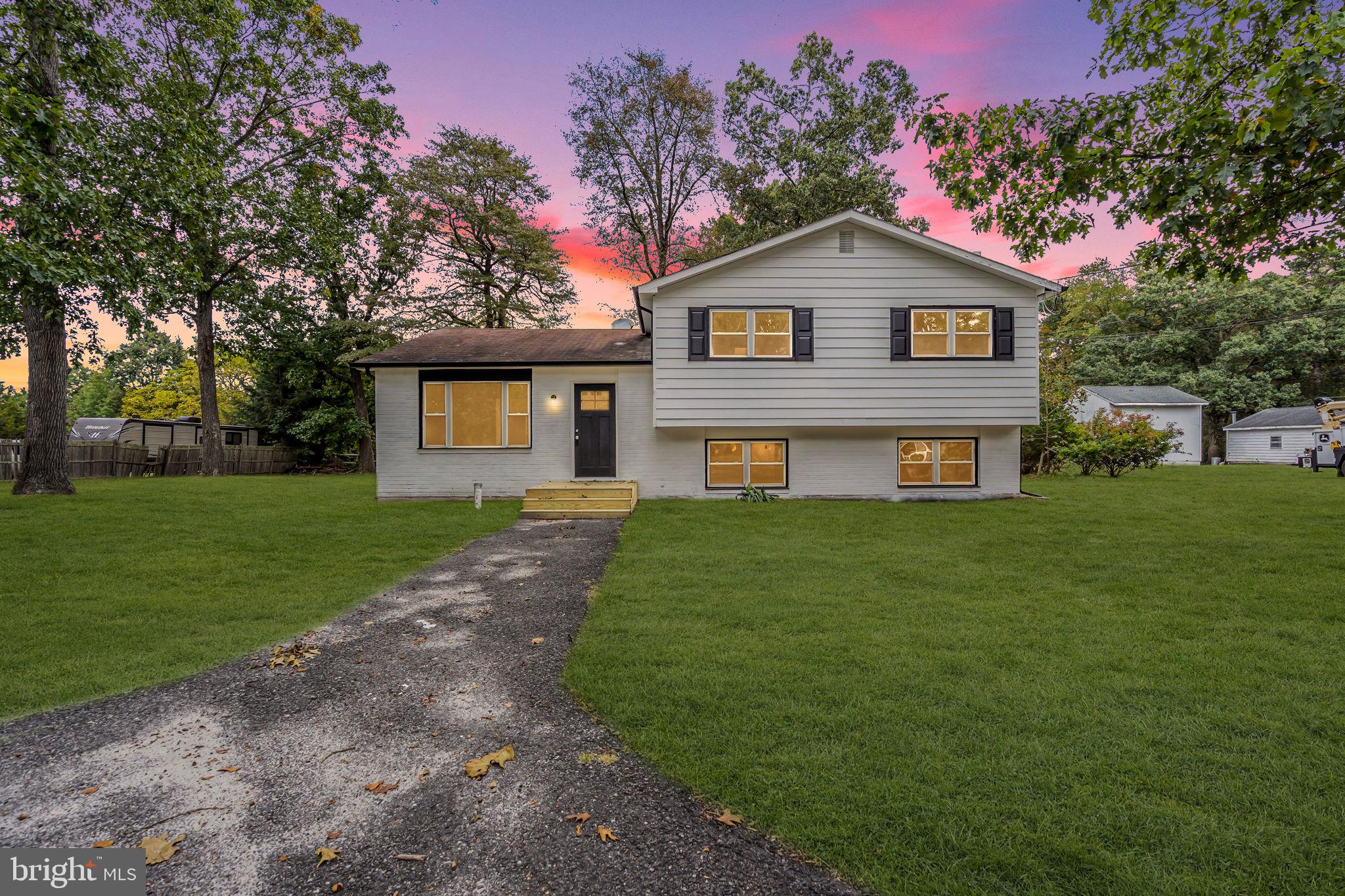 408 New Rd, Southampton, NJ 08088