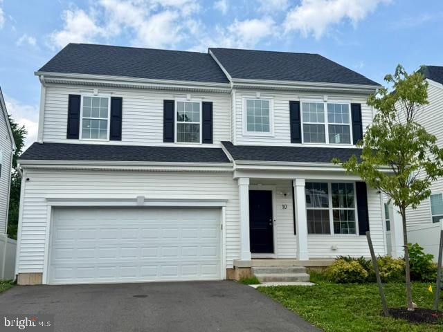 10 Misty Meadow Ln, Hamilton Township, NJ 08619