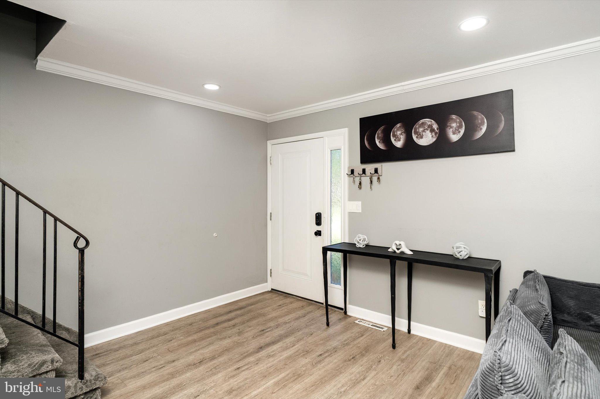 9 Twin Rivers Dr, Hightstown, NJ 08520 photo
