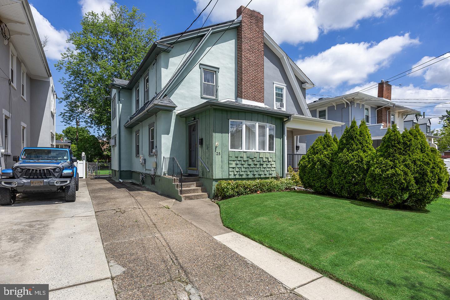 25 E Clinton Ave, Oaklyn, NJ 08107 photo