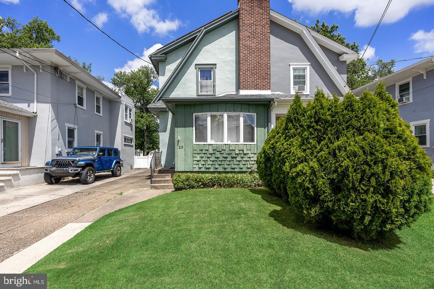 25 Clinton Ave, Oaklyn, NJ 08107
