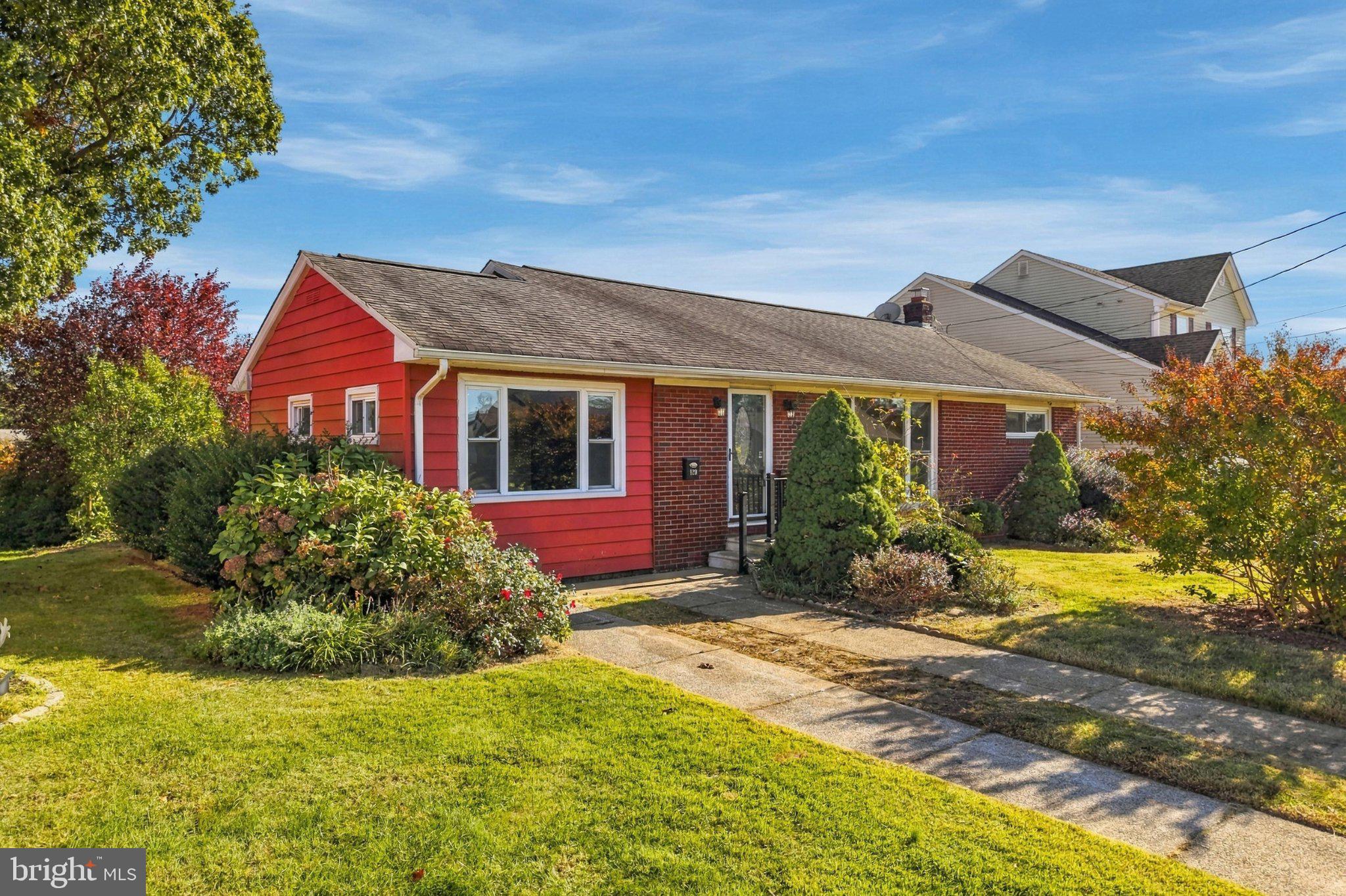 120 Poplar St, Gibbstown, NJ 08027