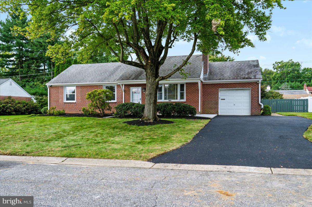 22 Dale Rd, Wilmington, DE 19810