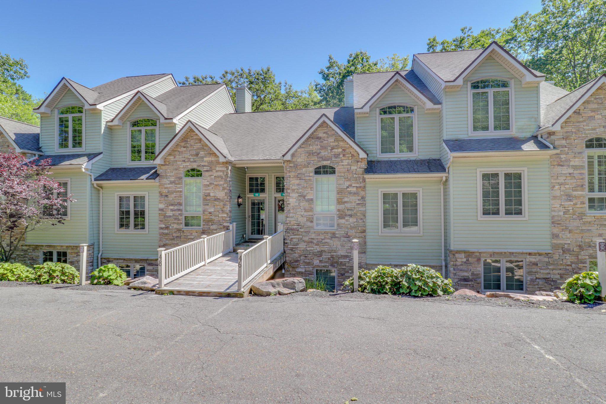 46 Mountainwoods Dr, Lake Harmony, PA 18624 photo