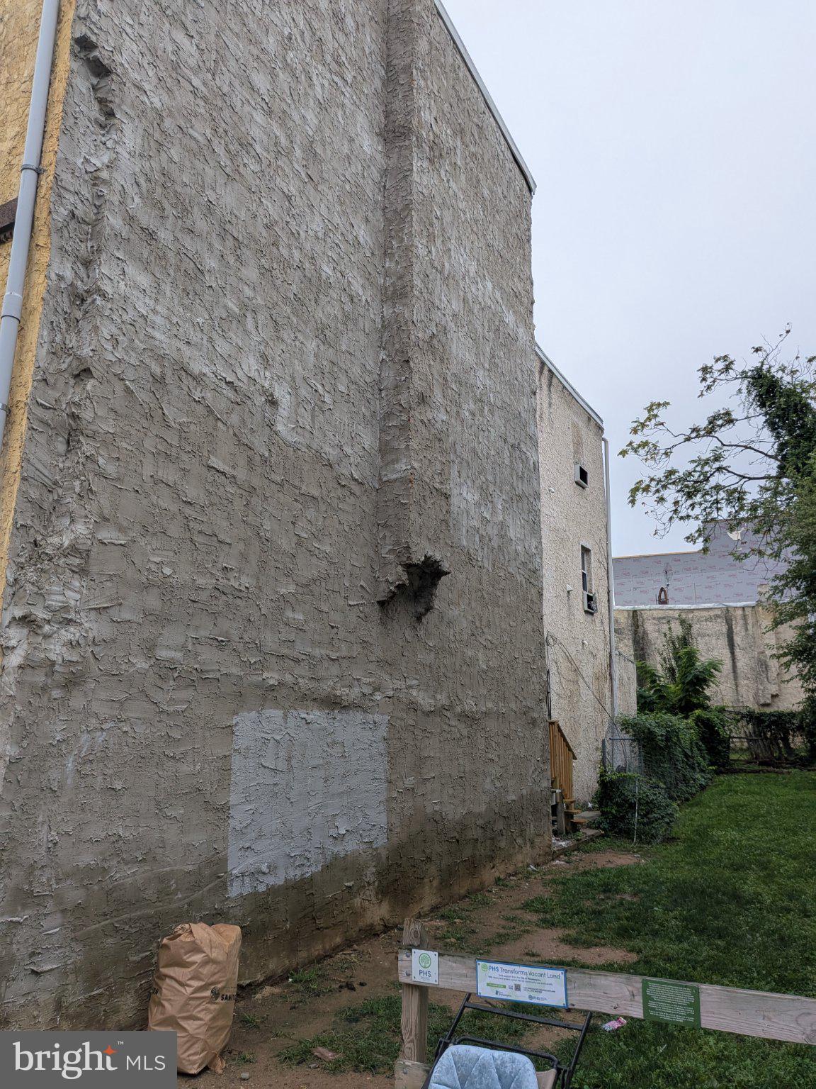1424 W York St, Philadelphia, PA 19132 photo