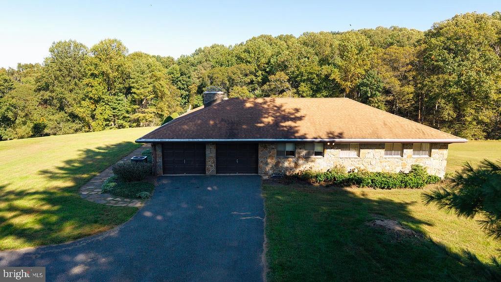 1732 Flint Hill Rd, Landenberg, PA 19350 photo