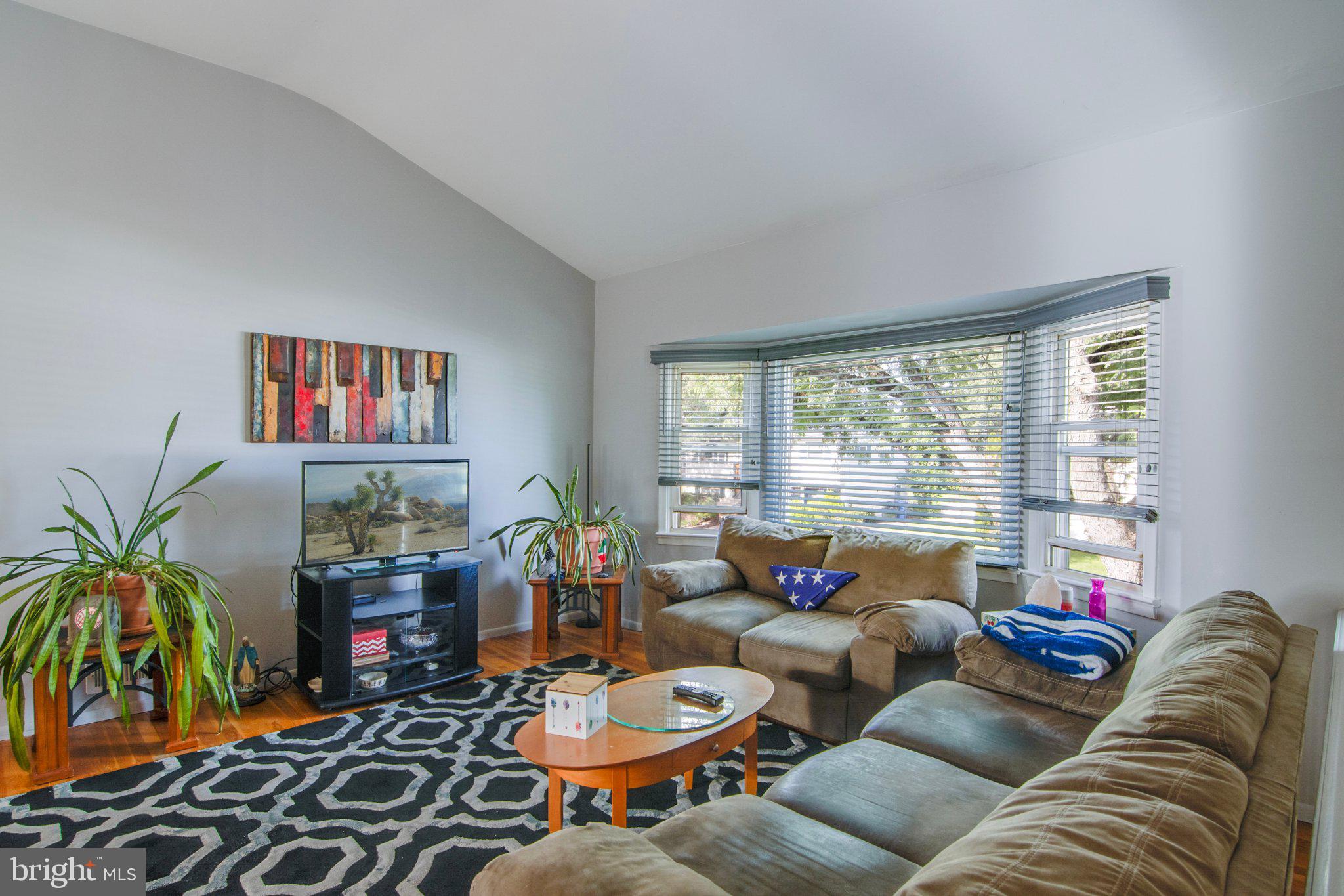 31 Heidi Dr, Fords, NJ 08863 photo