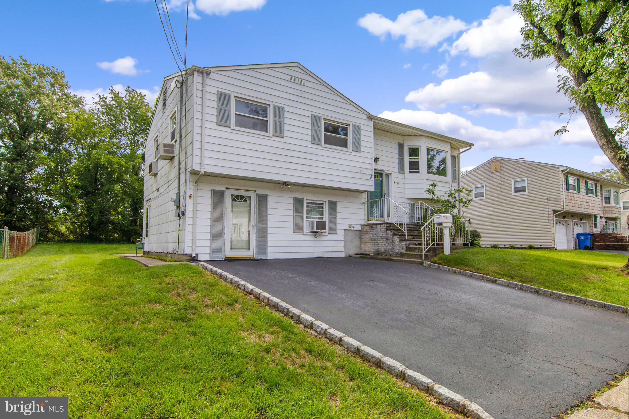 31 Heidi Dr, Fords, NJ 08863 photo