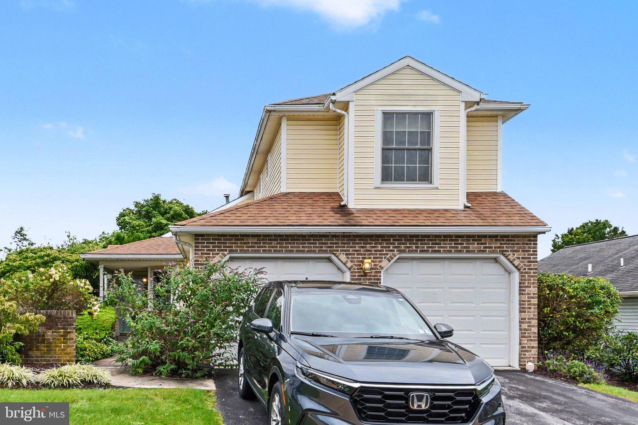729 Highlands Dr, Harrisburg, PA 17111