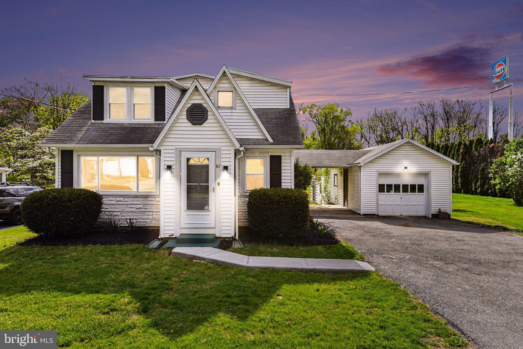 67 Fairfield St, Carlisle, PA 17013