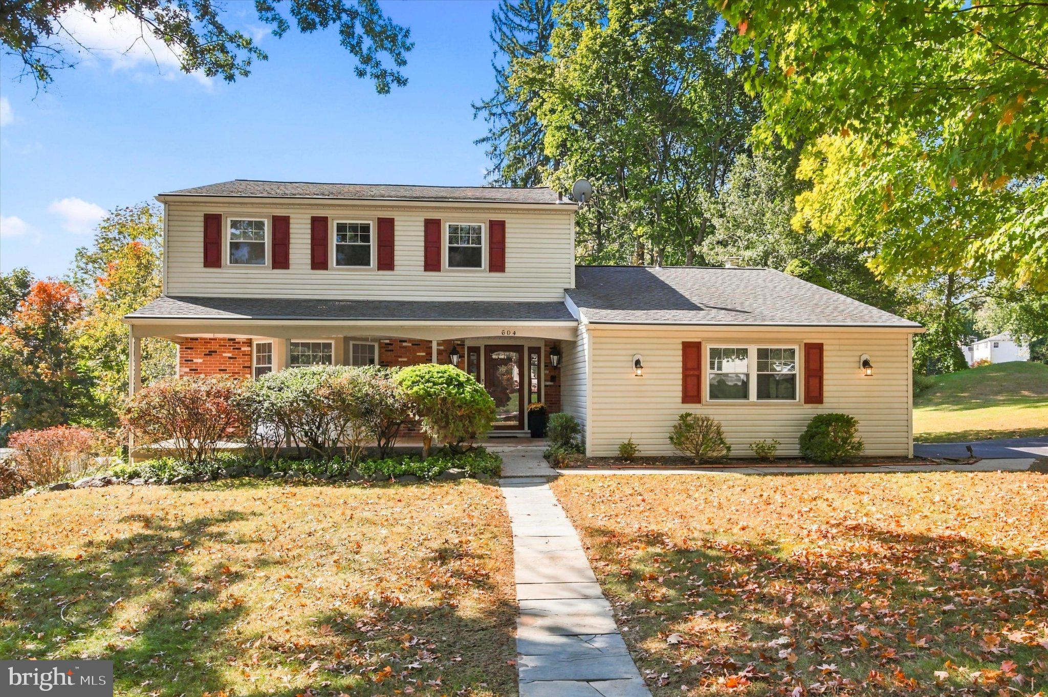 604 Heather Ln, Bryn Mawr, PA 19010