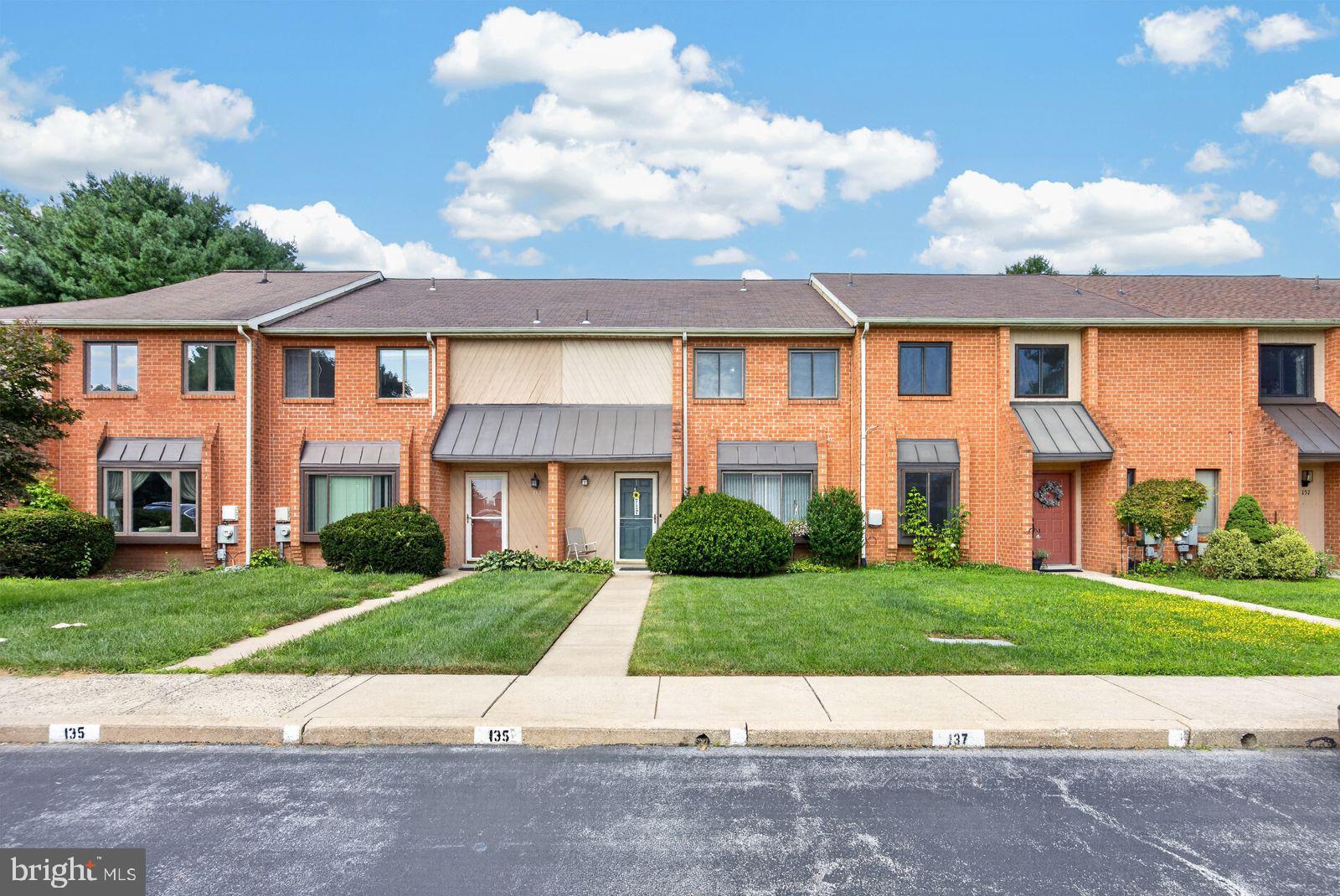 133 Caernarvon Ct, Exton, PA 19341