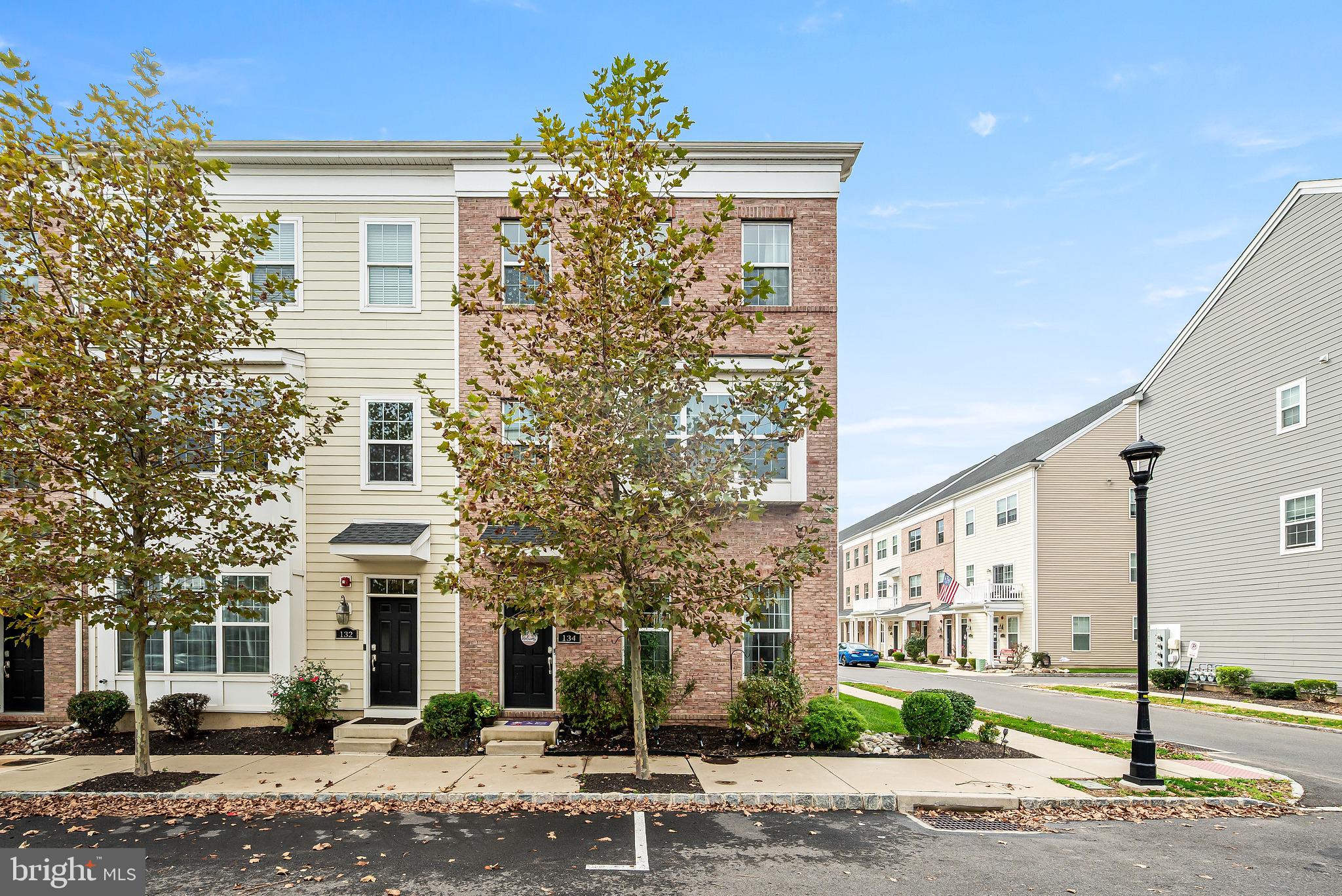 134 Easton St, Bensalem, PA 19020