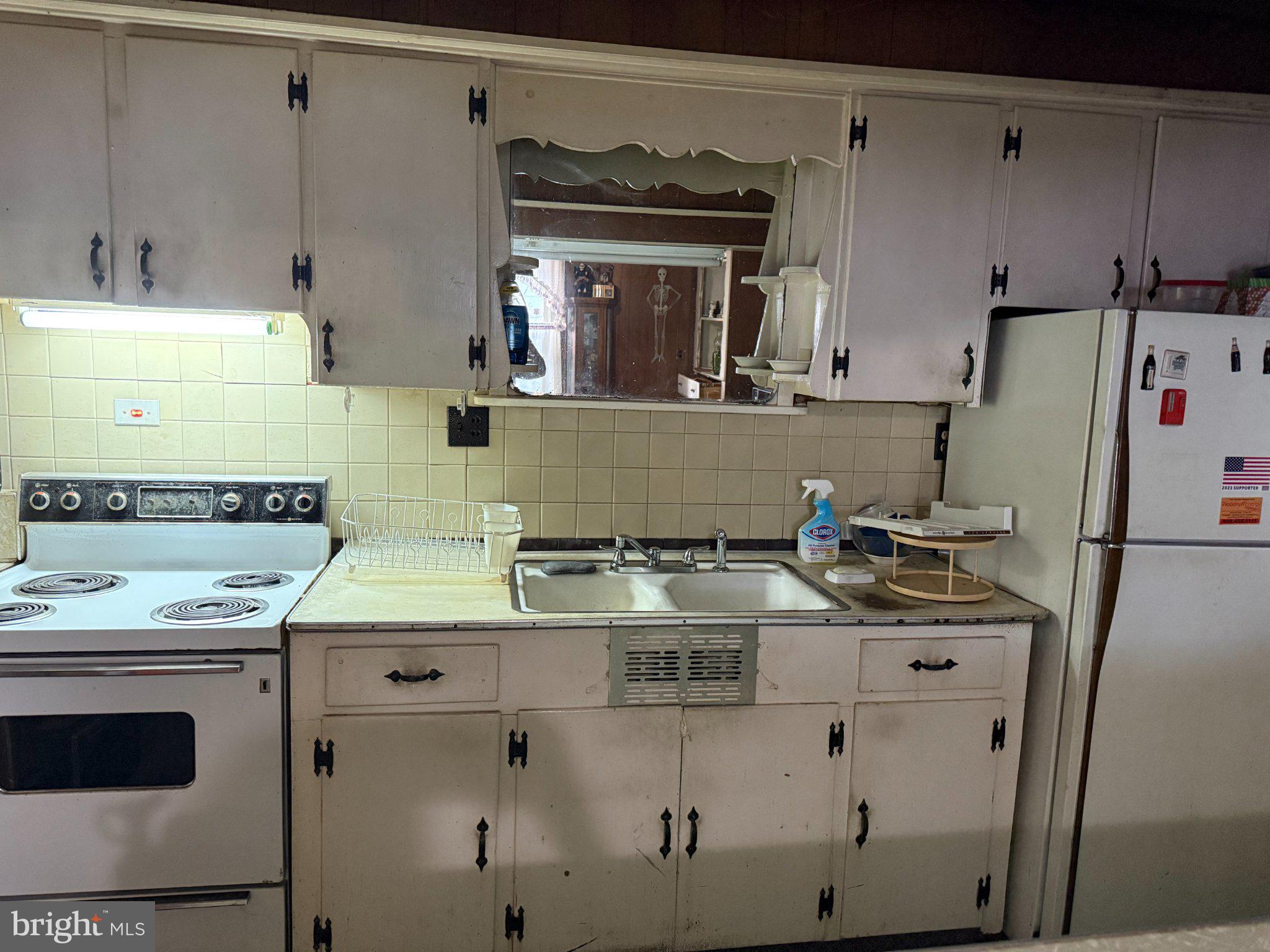 216 W Main St, Millville, NJ 08332 photo