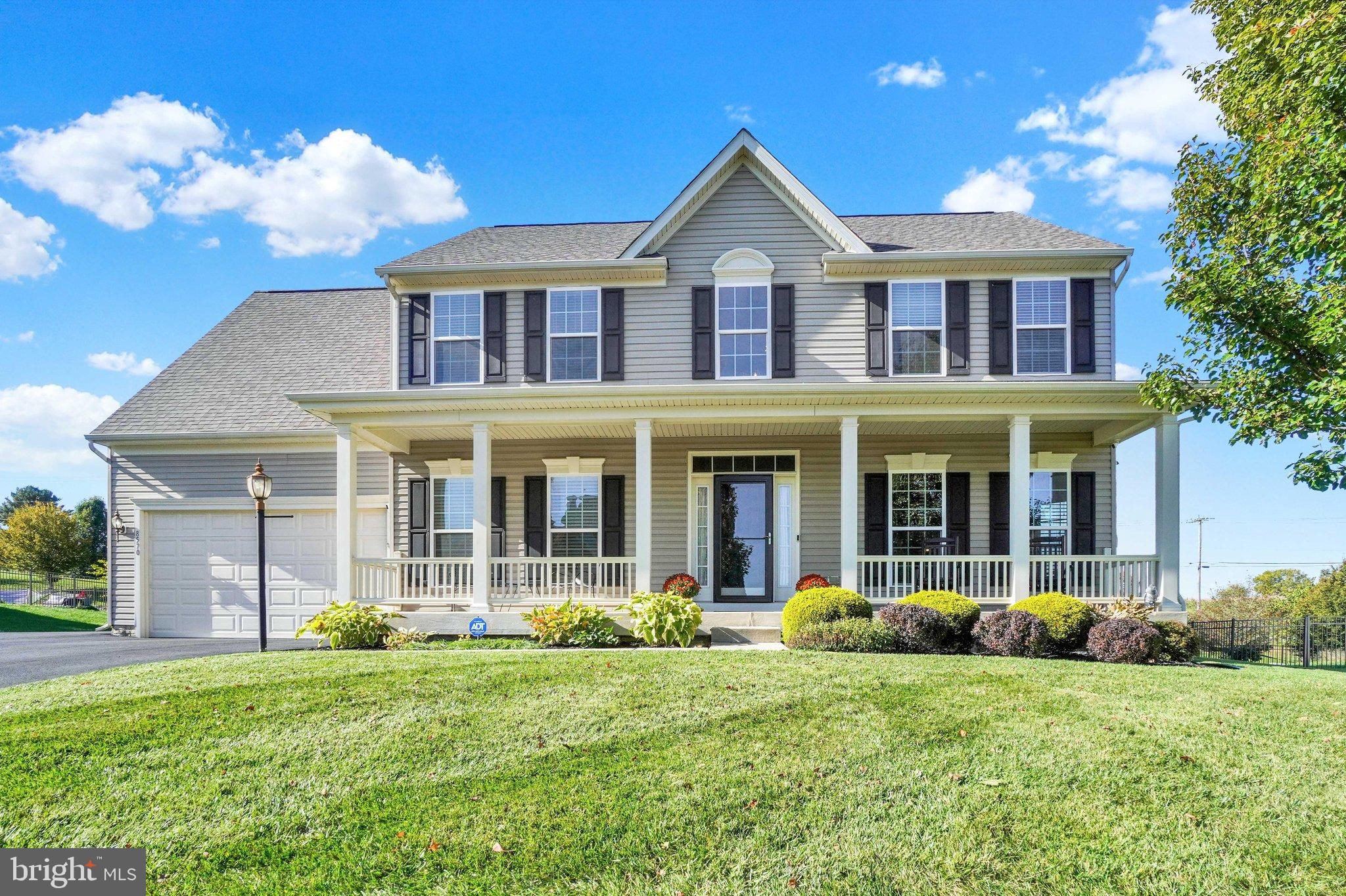 8570 Diamond Run Ct, Seven Valleys, PA 17360