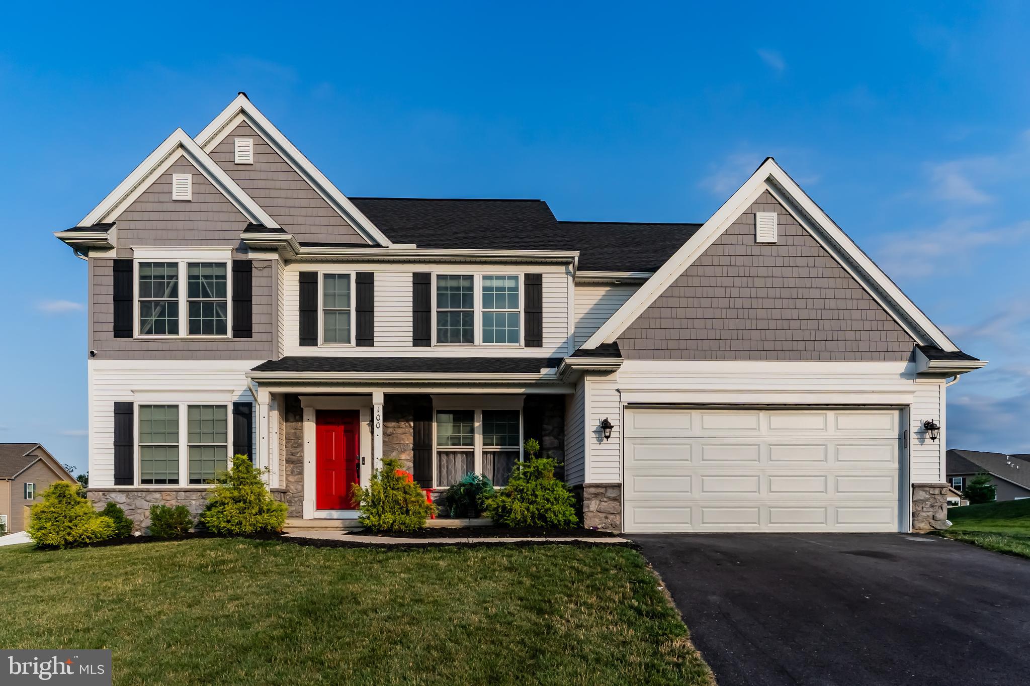 100 Mountain Dr, Carlisle, PA 17013