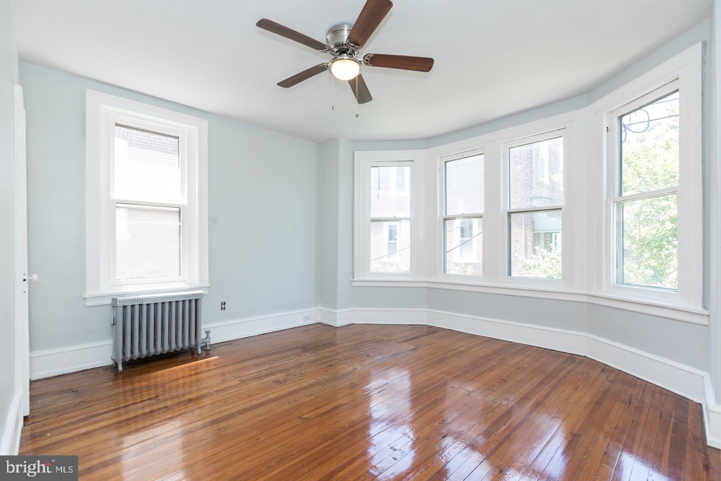 435 E Walnut Ln, Philadelphia, PA 19144 photo