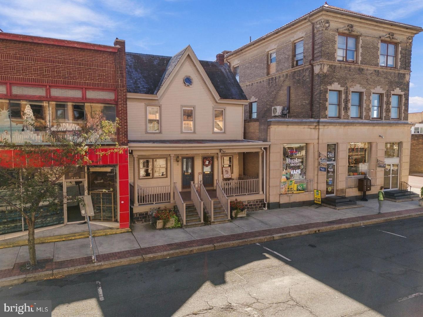 242 248 Broad St, Quakertown, PA 18951