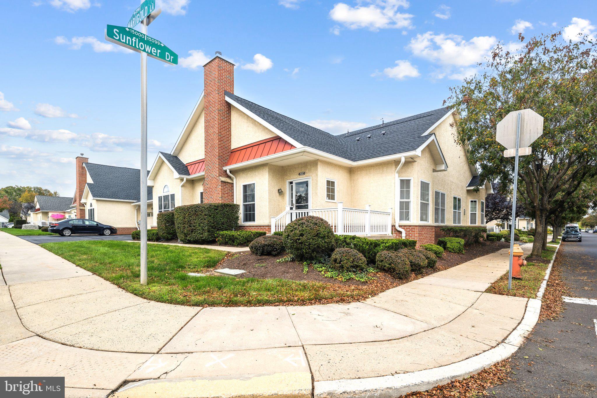 2683 Marigold Ln, Philadelphia, PA 19116 photo