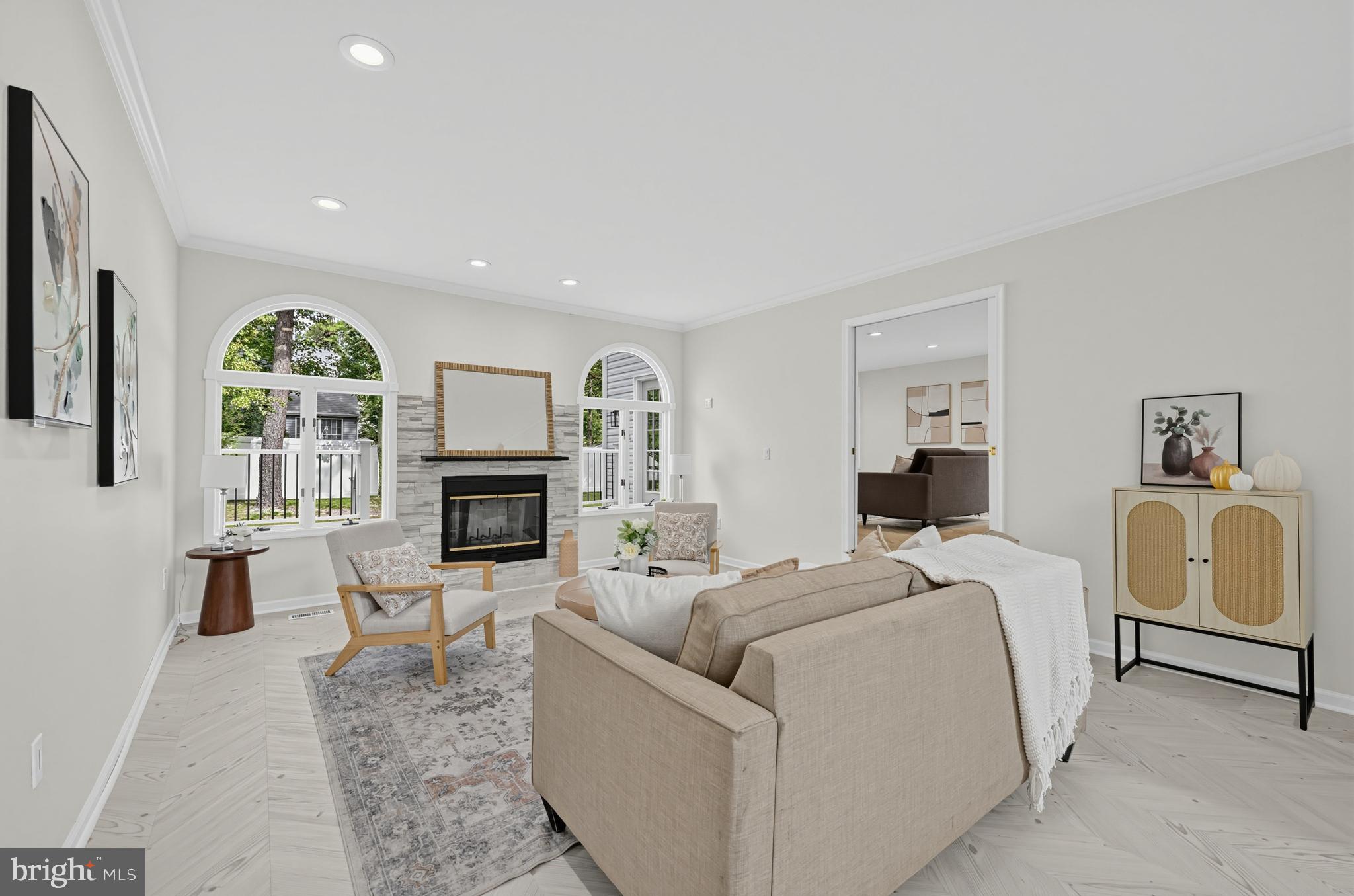 6 Bunning Dr, Voorhees, NJ 08043