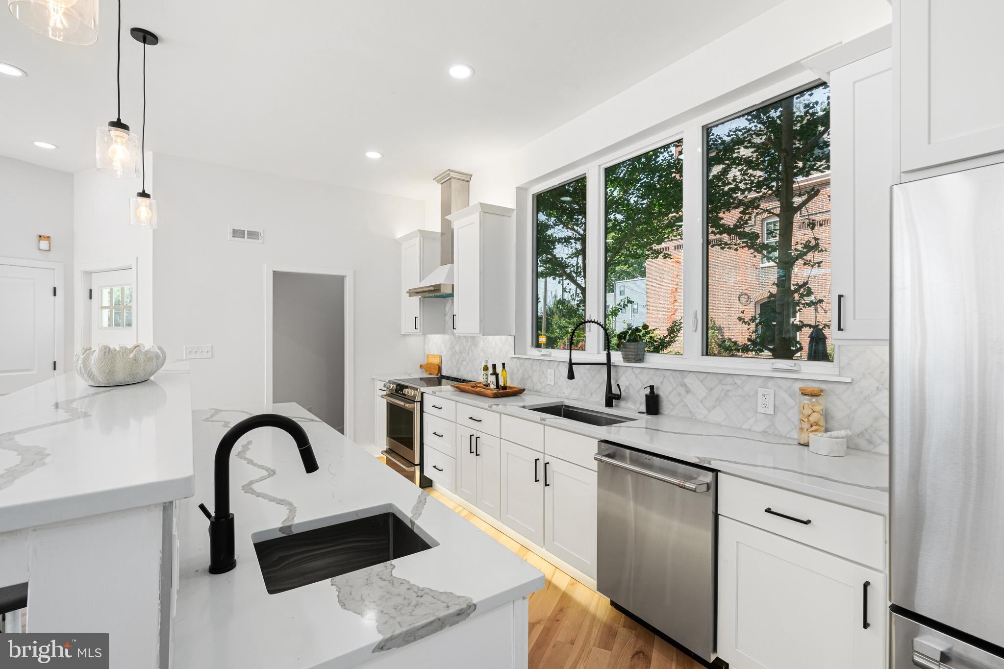 1021 S Saint Bernard St, Philadelphia, PA 19143 photo