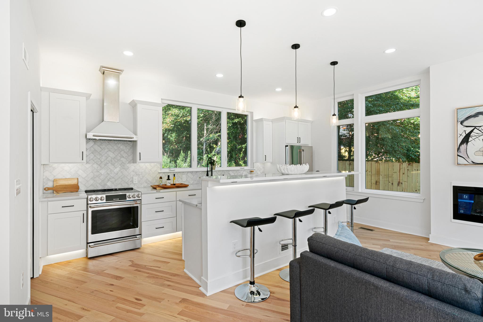 1021 S Saint Bernard St, Philadelphia, PA 19143 photo