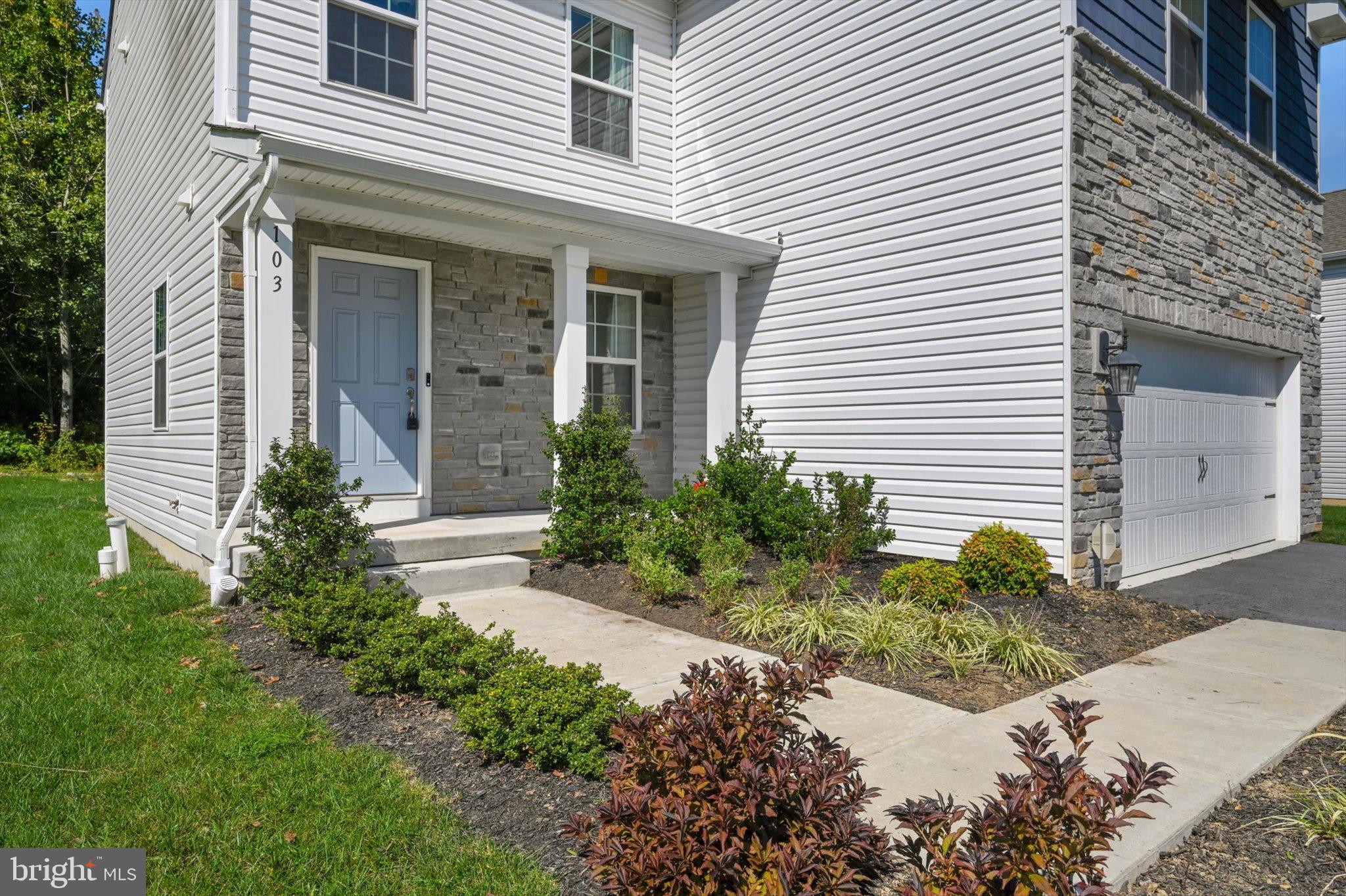103 Cornwall Pl, Coatesville, PA 19320 photo