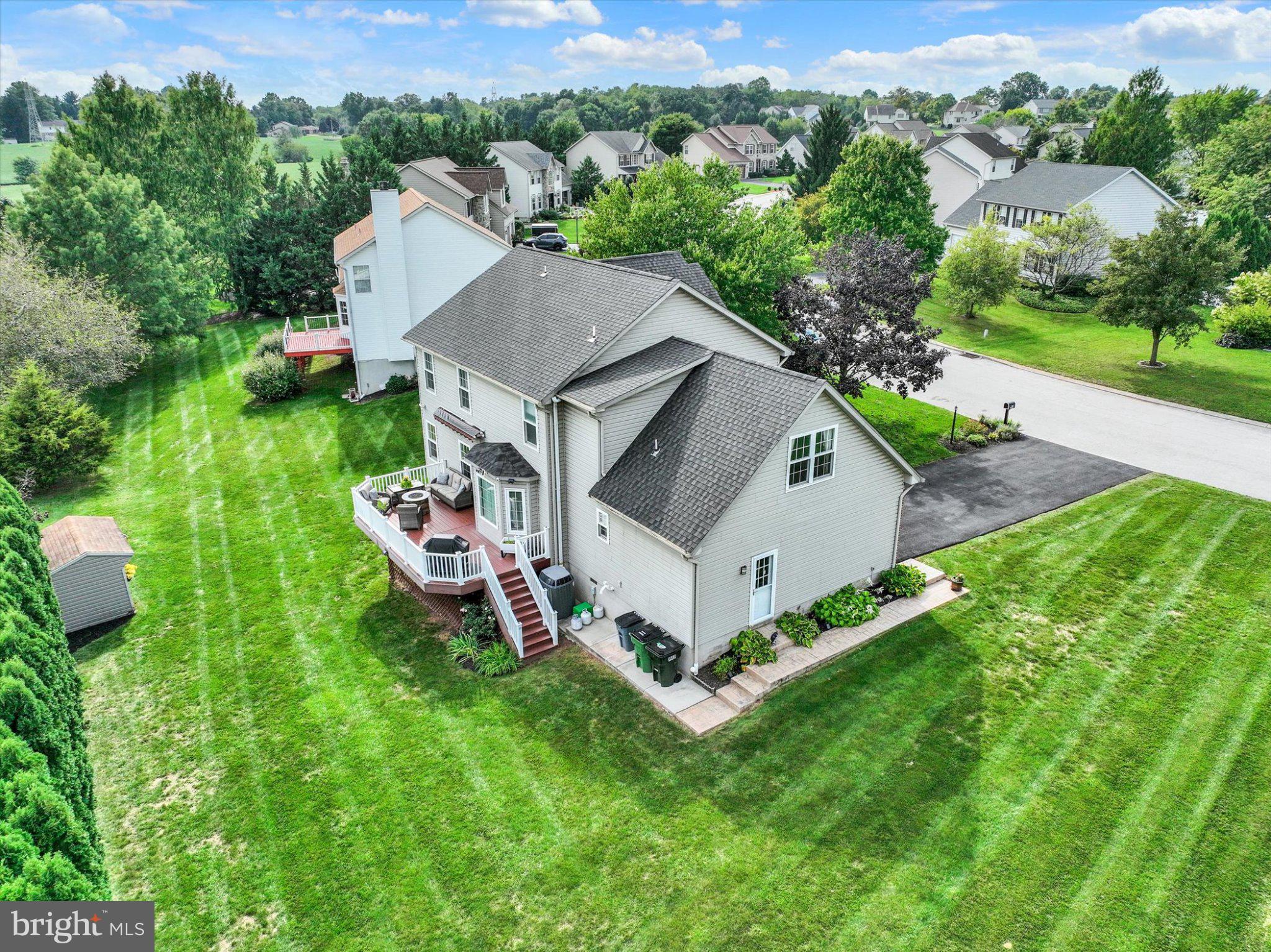 2240 Bernays Dr, York, PA 17404 photo